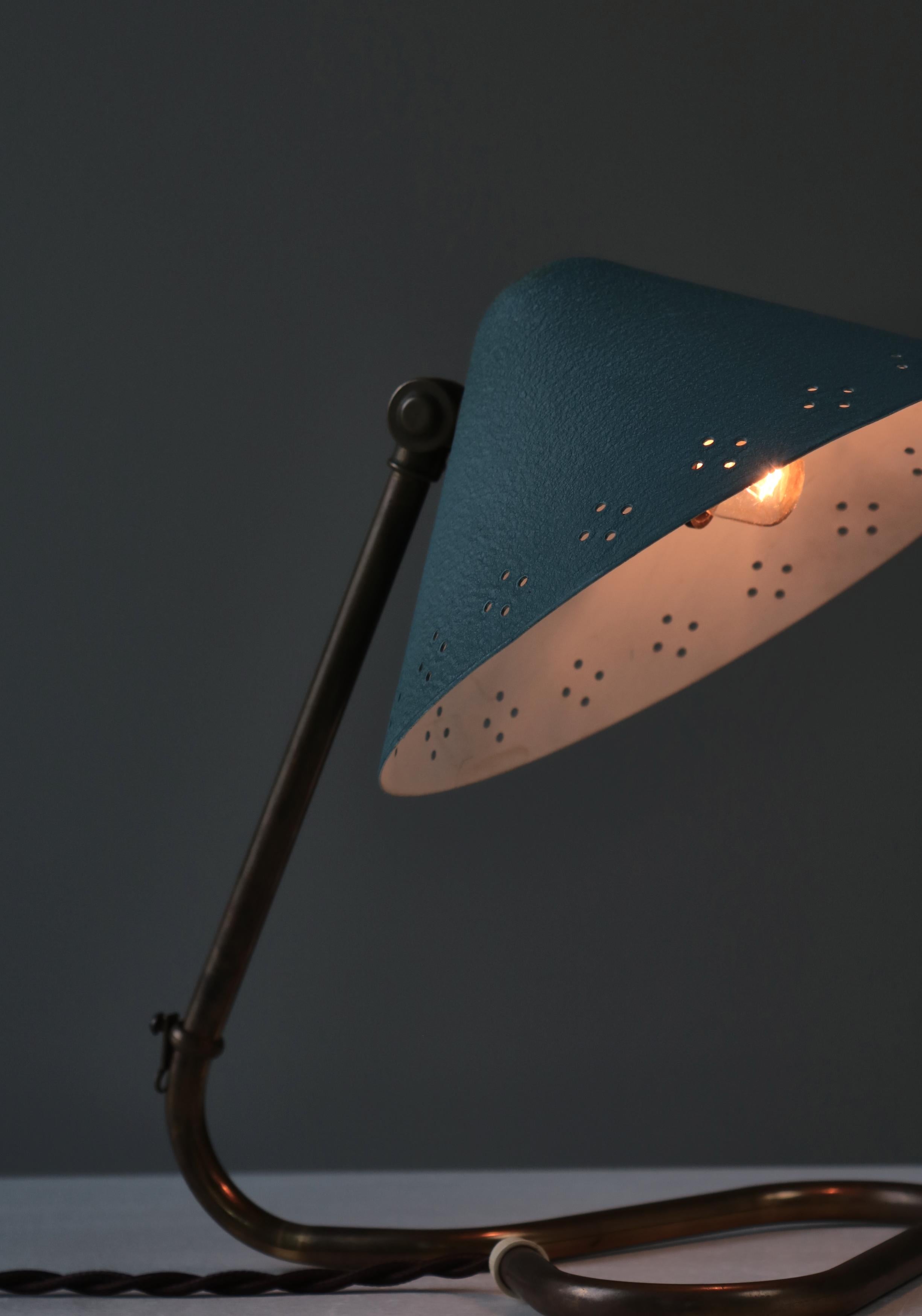 Lampe de table en laiton The Moderns par Erik Wärnå, Suède, années 1950 1