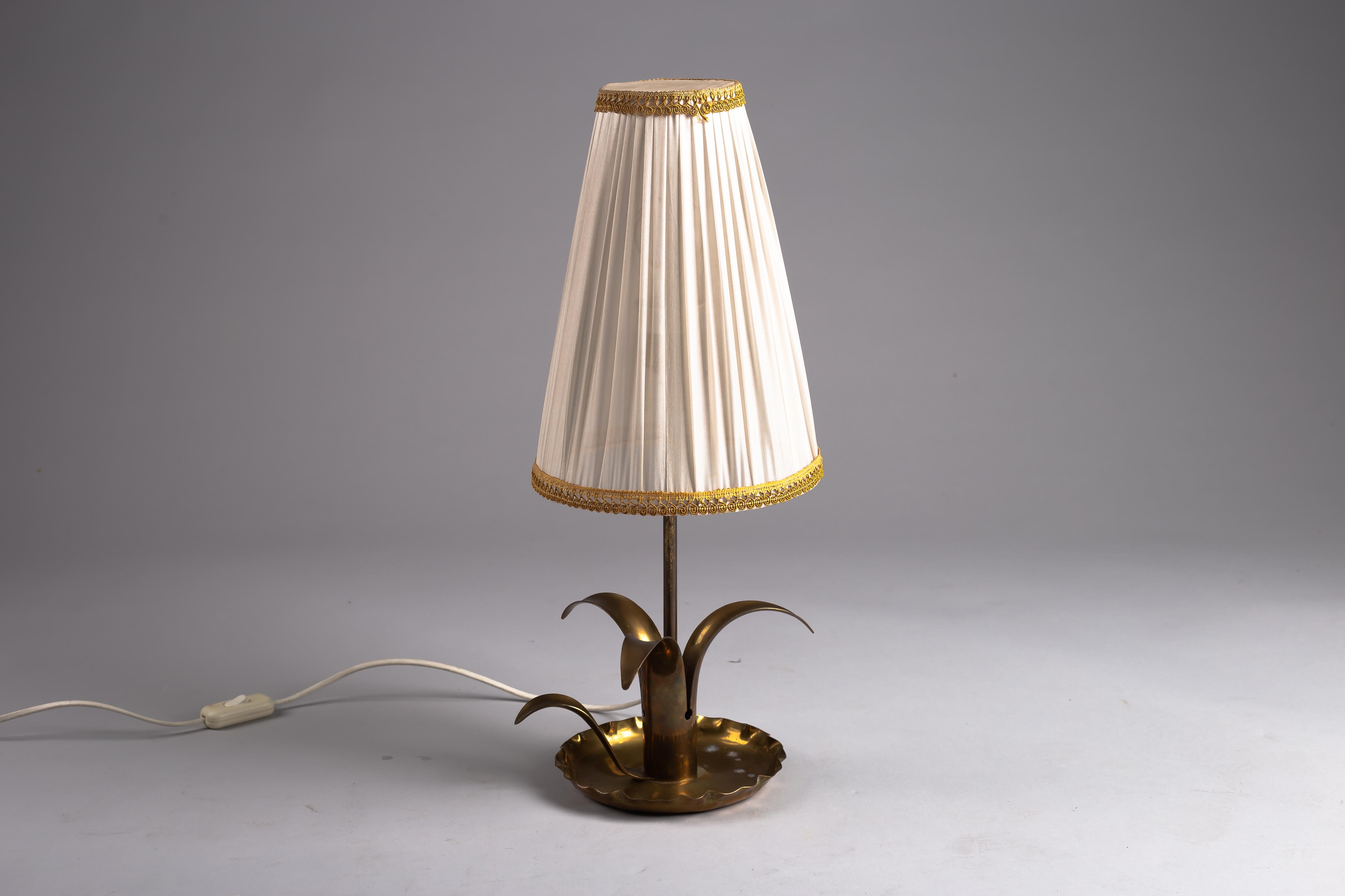 Scandinave moderne Scandinavian modern brass table lamp 