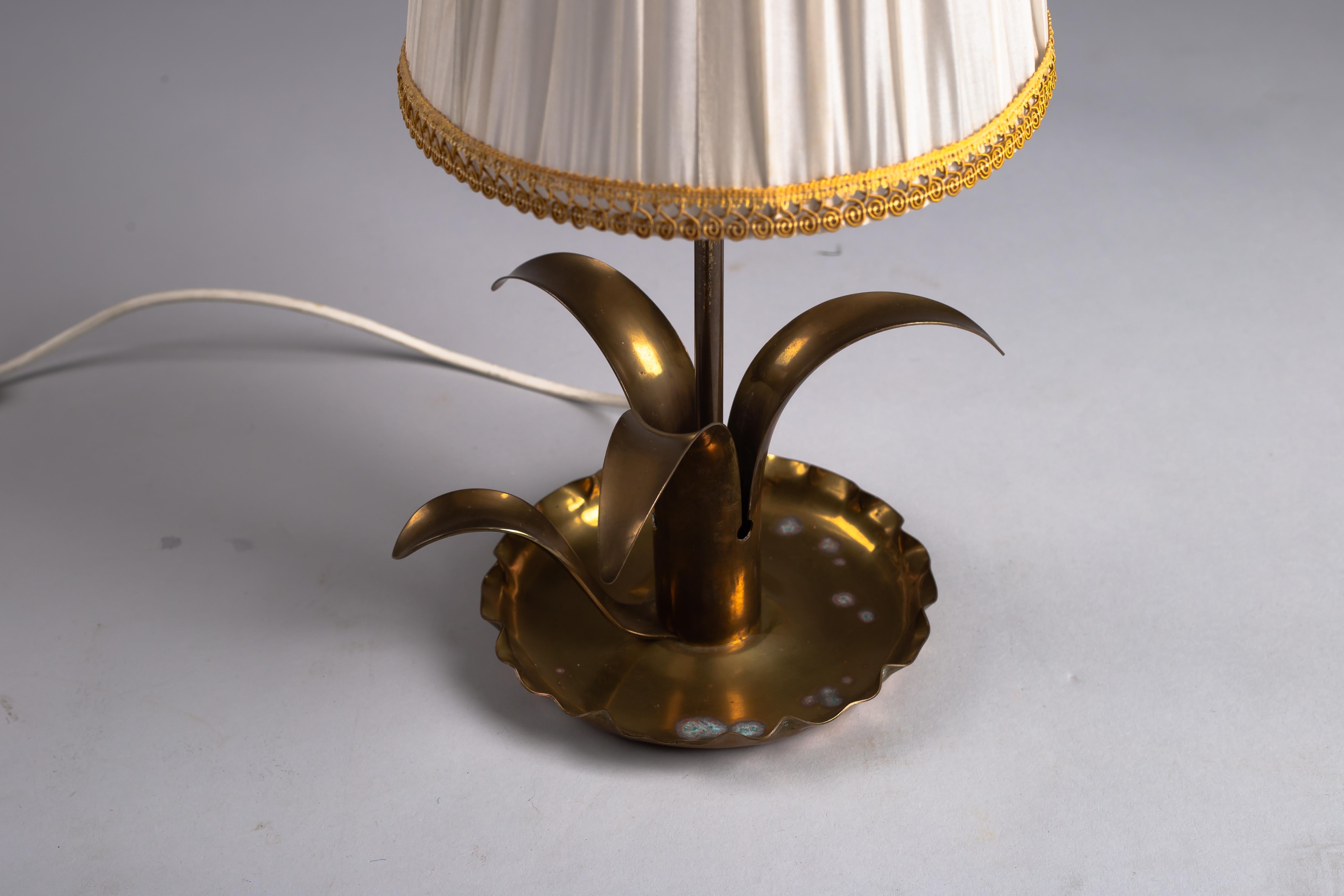 Laiton Scandinavian modern brass table lamp 