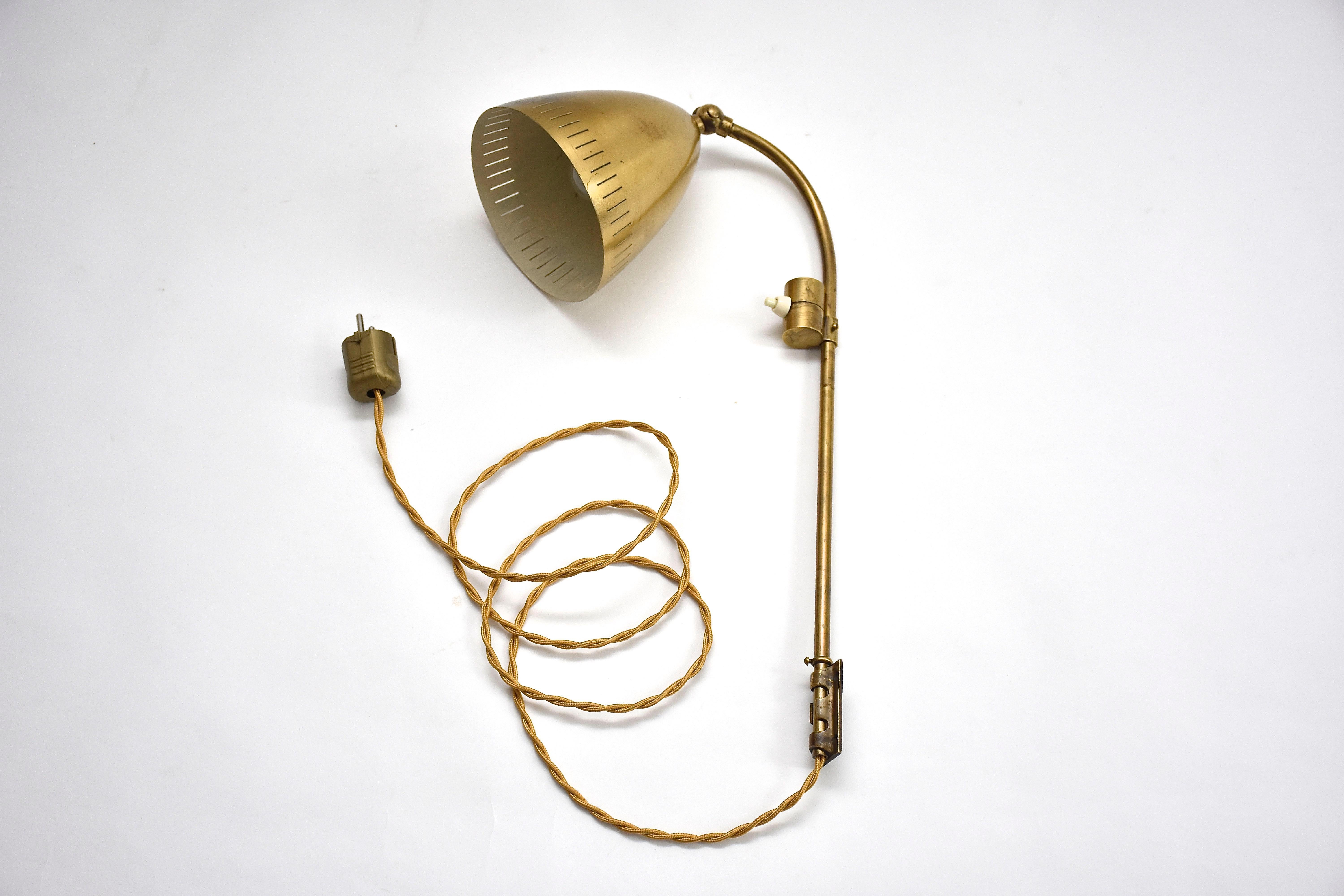 Aplique moderno escandinavo de latón, ca. 1940/1950 en venta 5