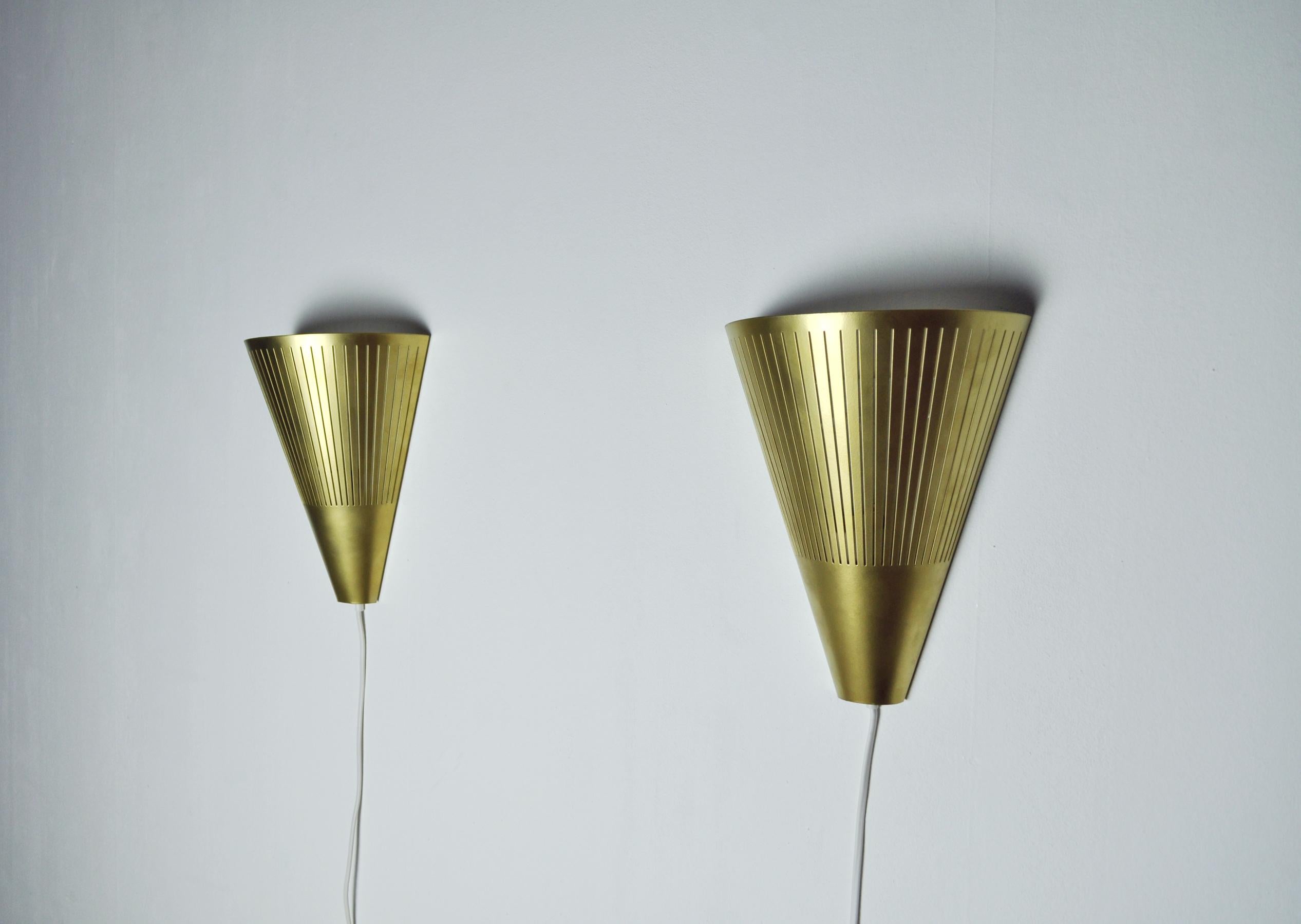 Scandinavian Modern Brass Wall Sconces by Danish Lyfa, 1960s-1970s In Excellent Condition For Sale In Vordingborg, DK