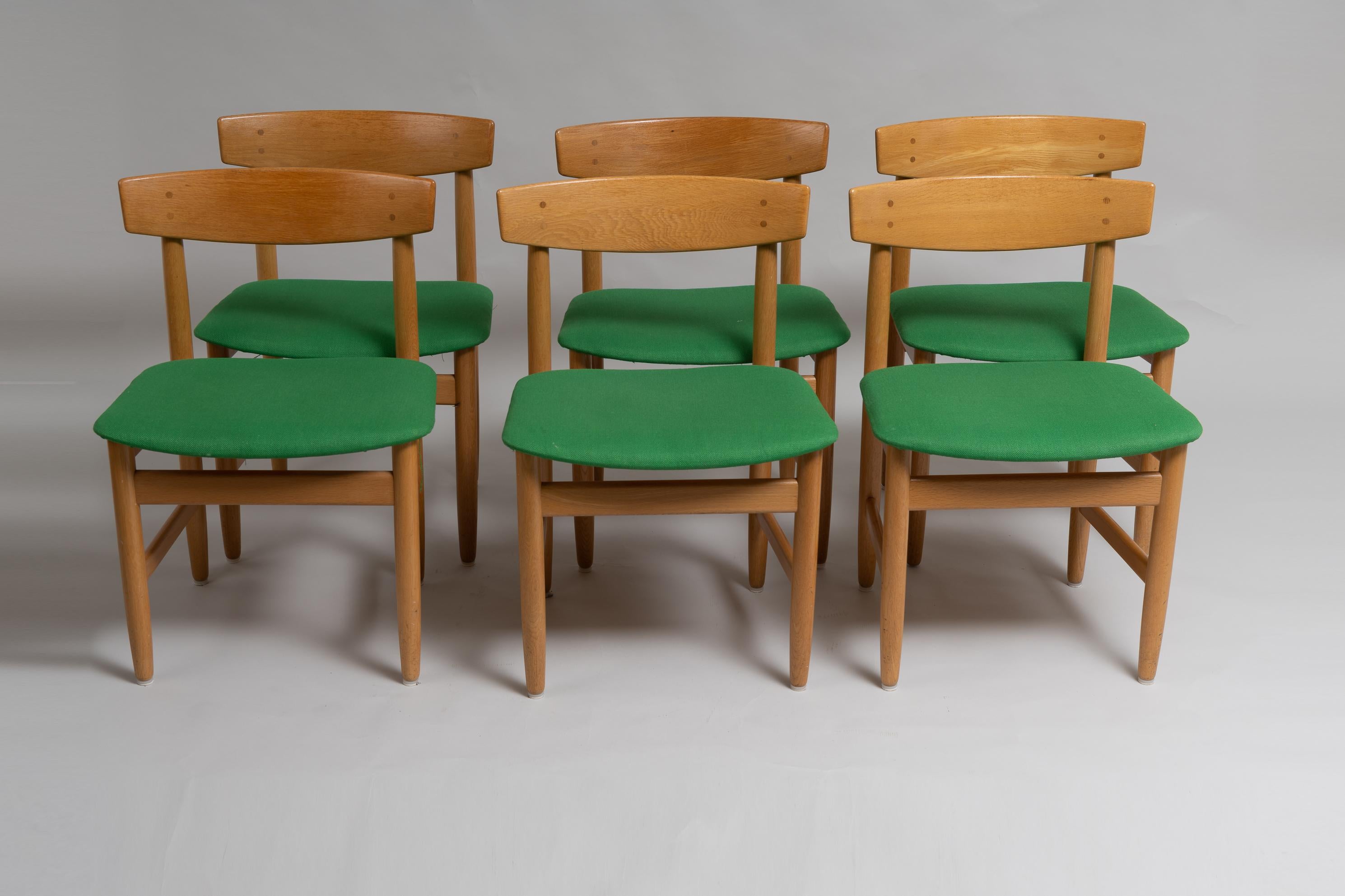 Scandinavian Modern Børge Mogensen Set of 6 Oak Dining Room Chairs In Good Condition In Kramfors, SE