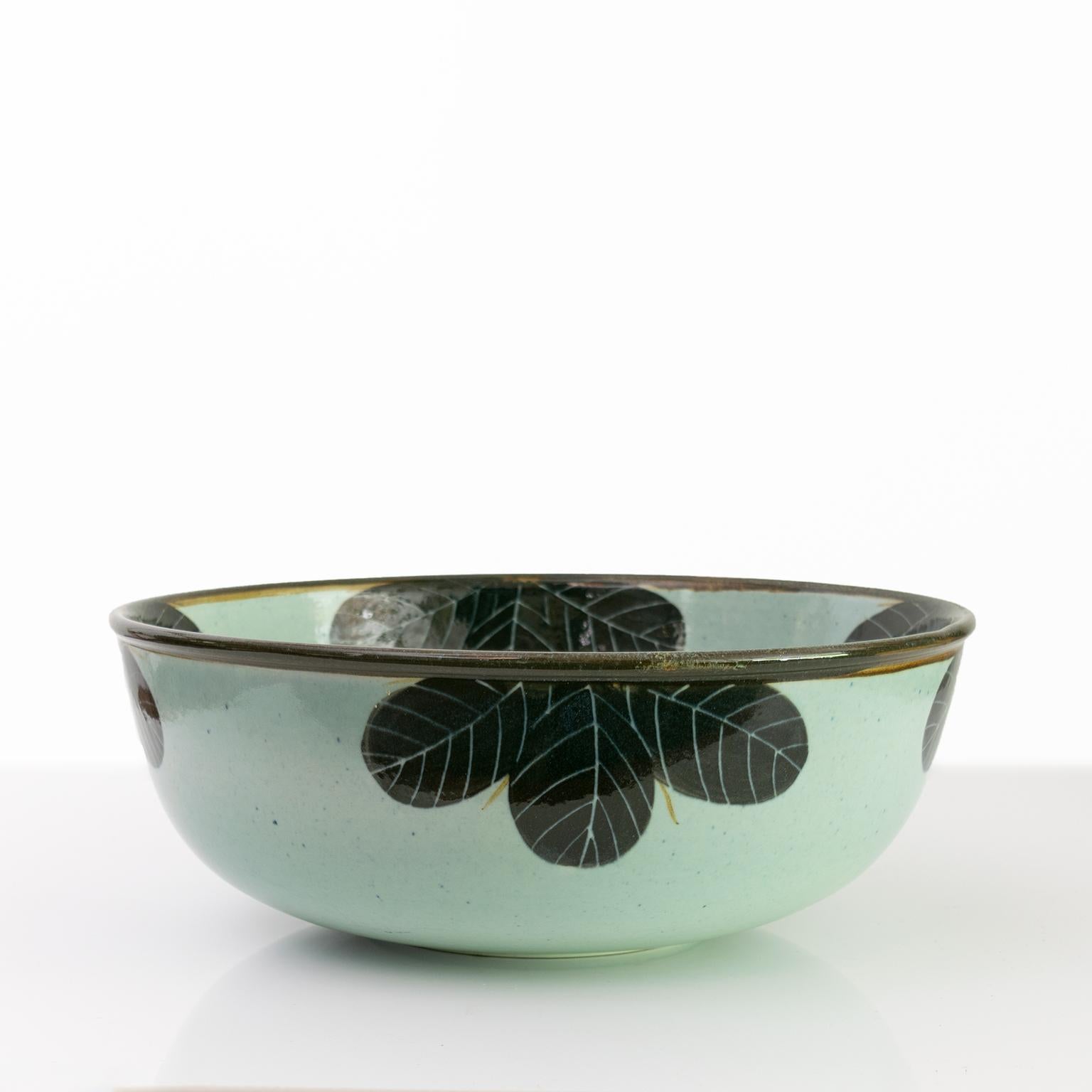 Scandinavian Modern Britt-Louise Sundell Bowl for Gustavsberg Studio with Flower In Good Condition For Sale In New York, NY