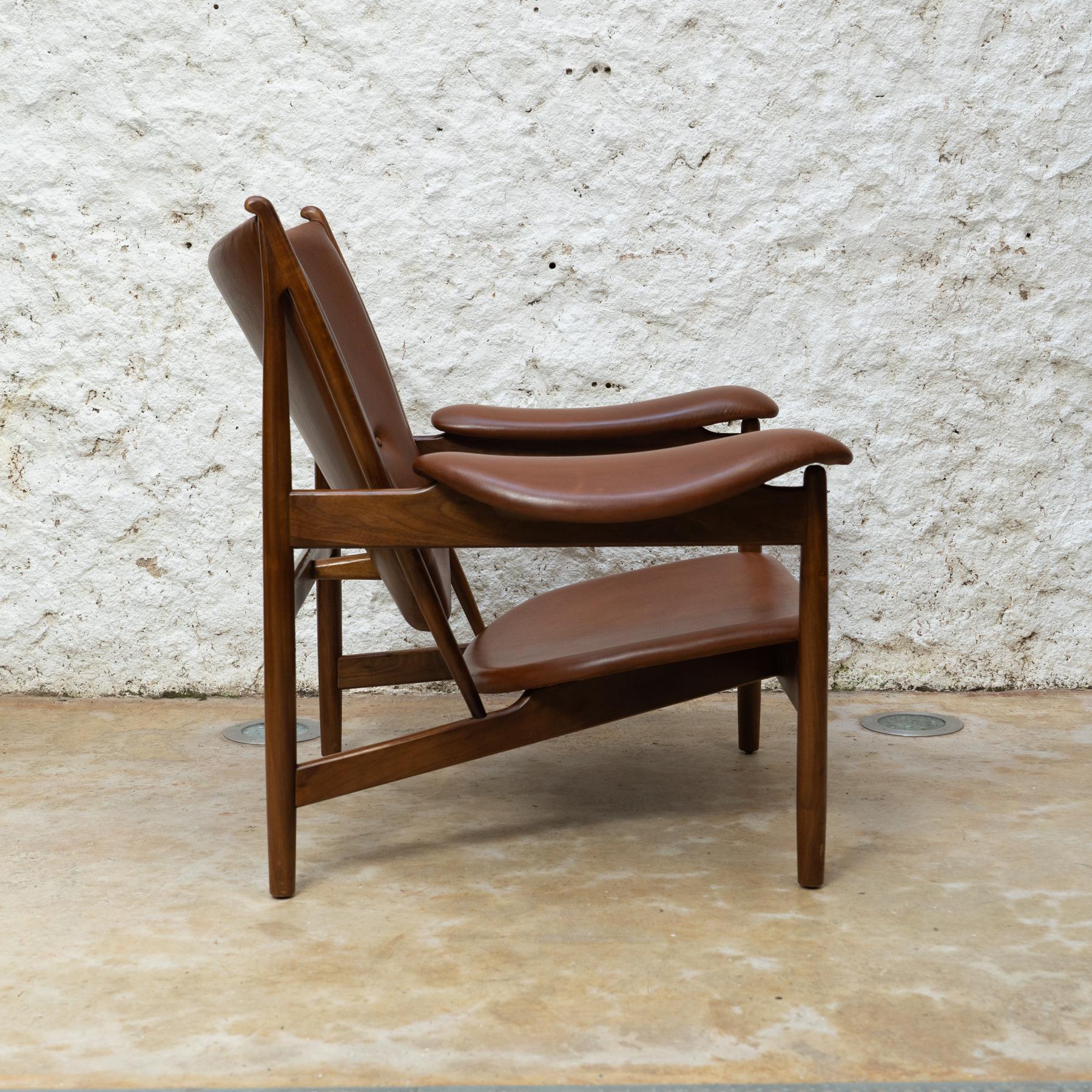 Scandinavian Modern Brown Leather Wood Armchair For Sale 2