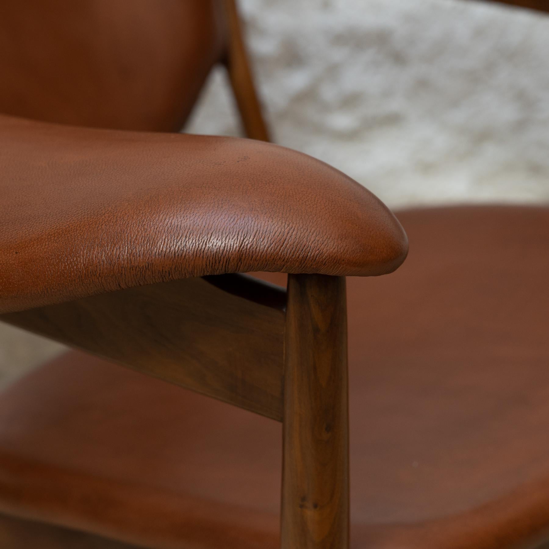 Scandinavian Modern Brown Leather Wood Armchair For Sale 4