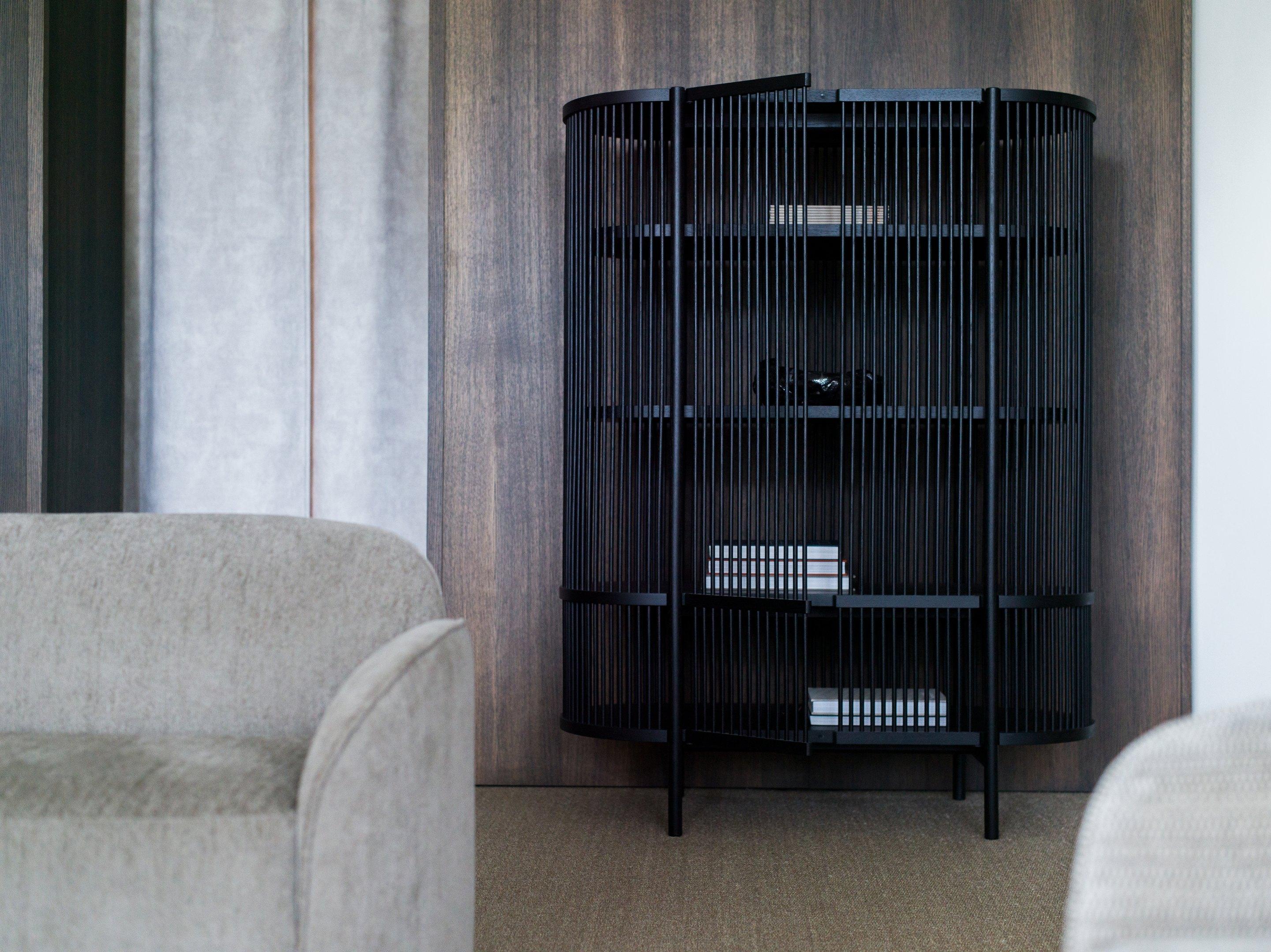 Finlandais Armoire scandinave moderne Bastone, chêne naturel en vente
