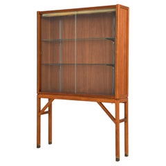 Schrank im skandinavischen Modern-Stil aus Glas, Teakholz und Buche von Carl-Axel Acking, 1950er Jahre