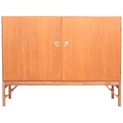 Vintage Scandinavian Modern Cabinet in Oak by Børge Mogensen, 1960s