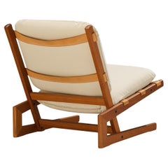 Scandinavian Modern Cantilever Slipper Lounge Chair in Teak and Beige Canvas