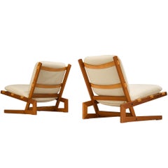 Scandinavian Modern Cantilever Slipper Lounge Chairs in Teak and Beige Canvas