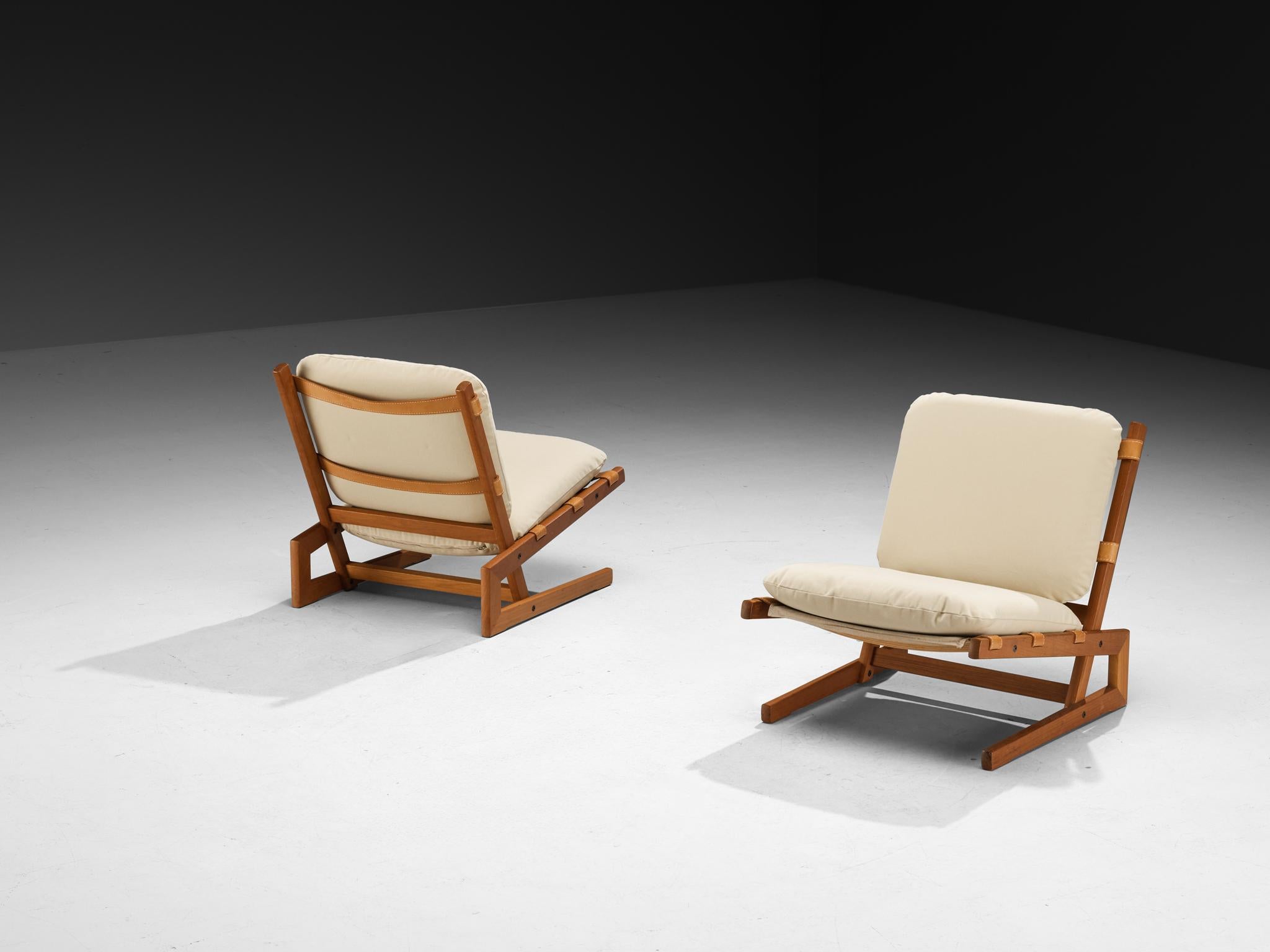 Sillas cantilever escandinavas de teca y lona beige en venta 1