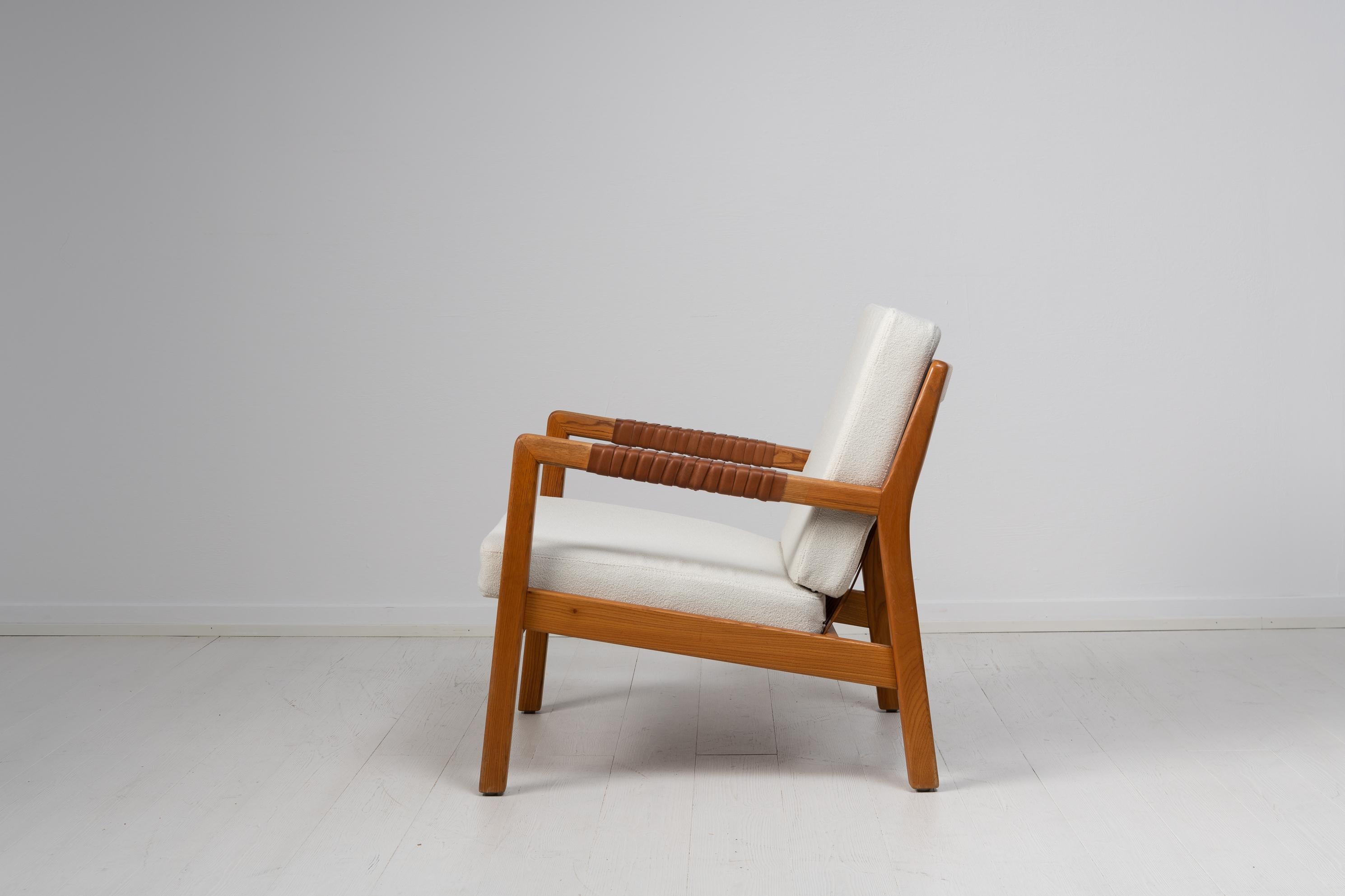 Finnish Scandinavian Modern Carl-Gustaf Hjort Af Ornäs Trienna Lounge Chair For Sale