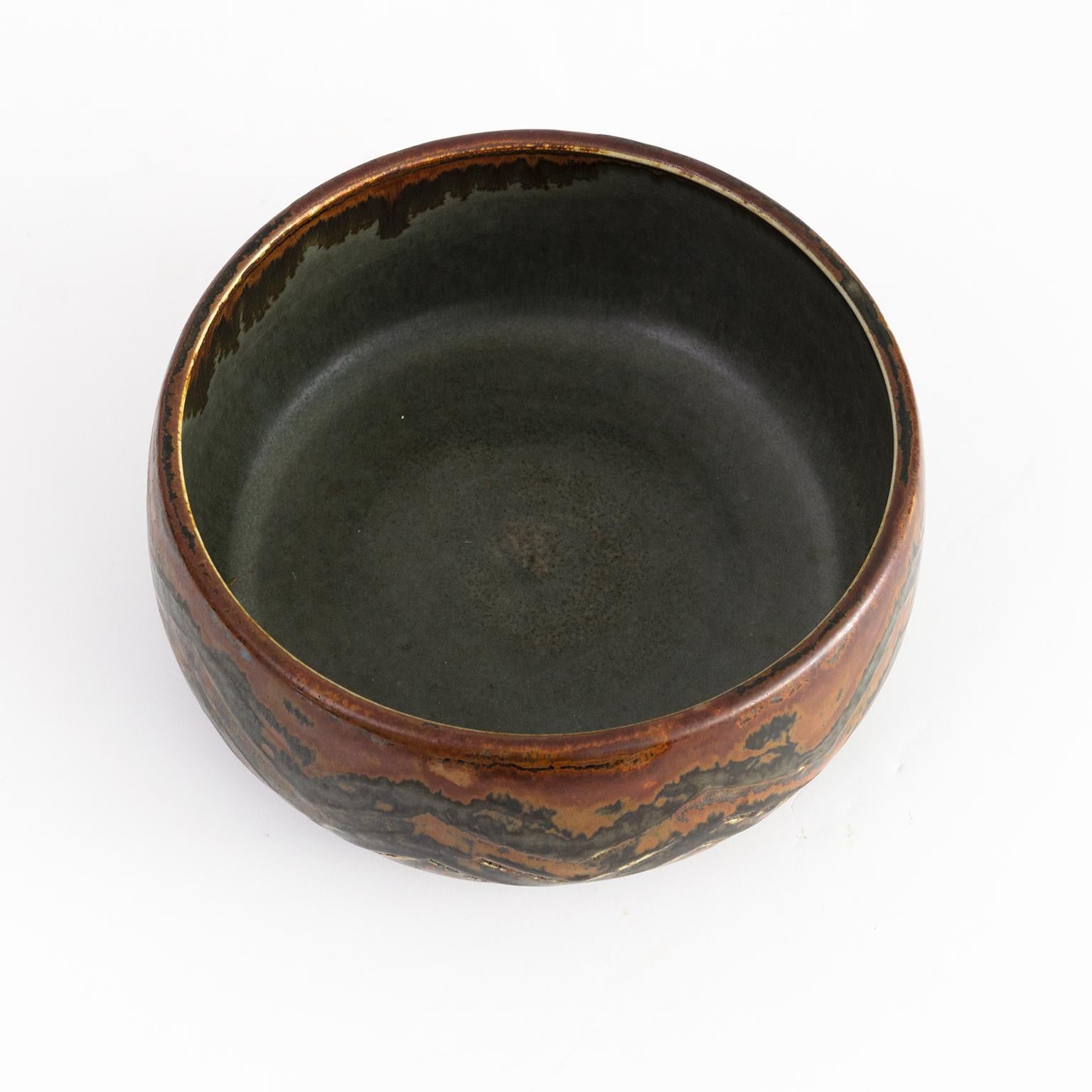 20th Century Scandinavian Modern Carl-Harry Stalhane, Hand Thrown Glazed Unique Ceramic Bowl For Sale