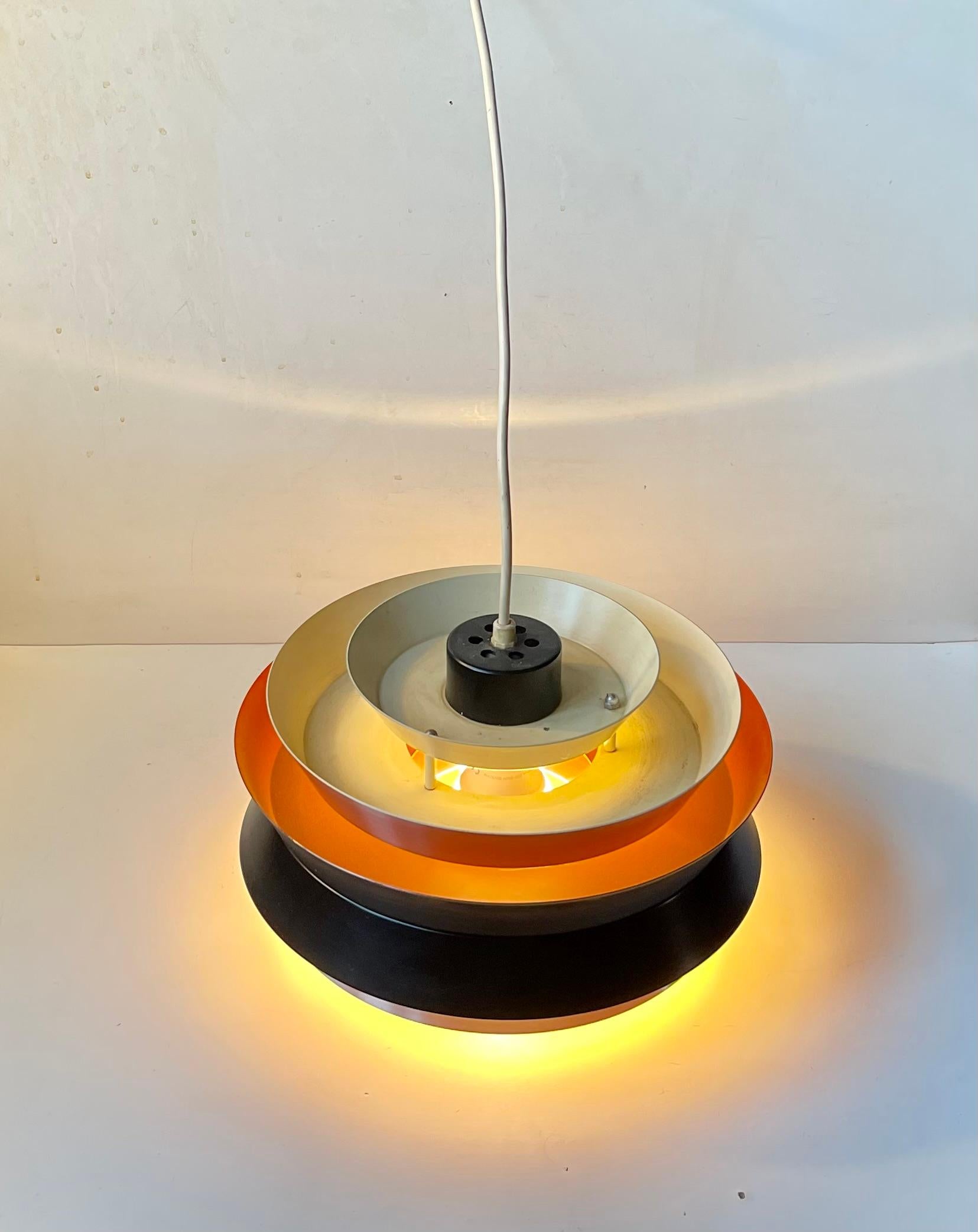 Brossé Lampe à suspension scandinave moderne Carl Thore Trava pour Granhaga, Suède en vente