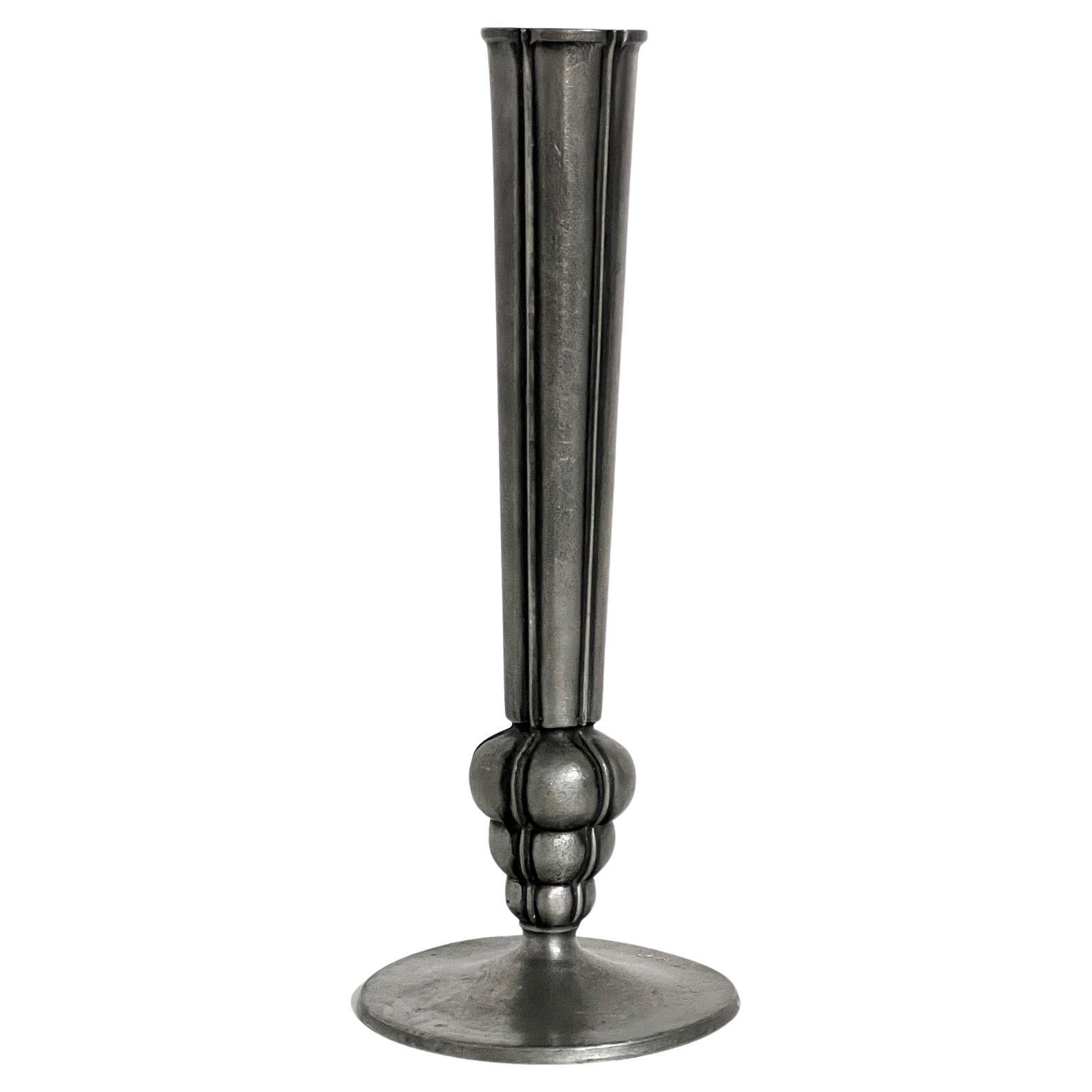 Vase moderne scandinave en étain coulé, Edvin Ollers -1944