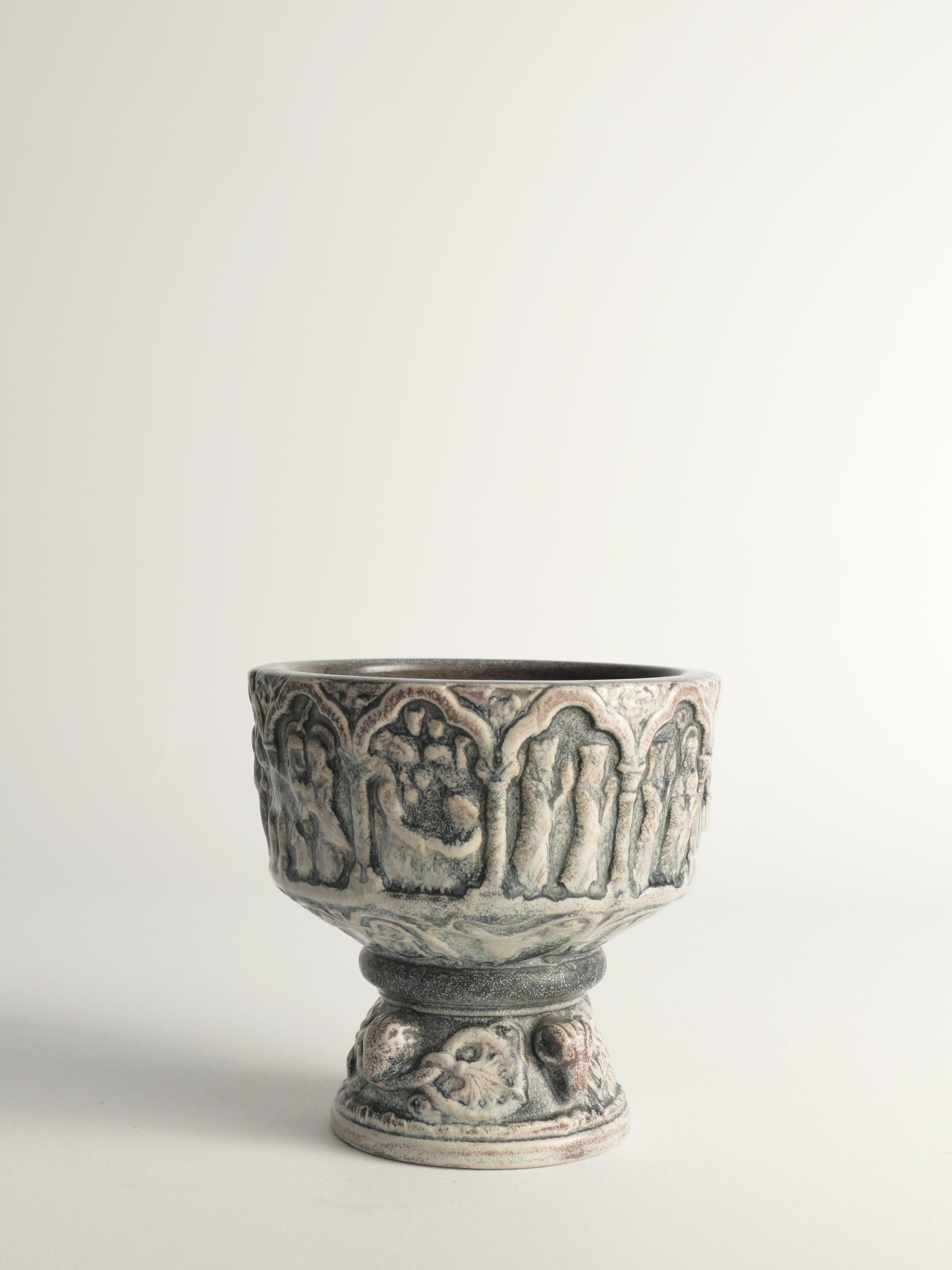 Vernissé Bol ou jardinière gothique de Michael Andersen & Son, années 1960 en vente