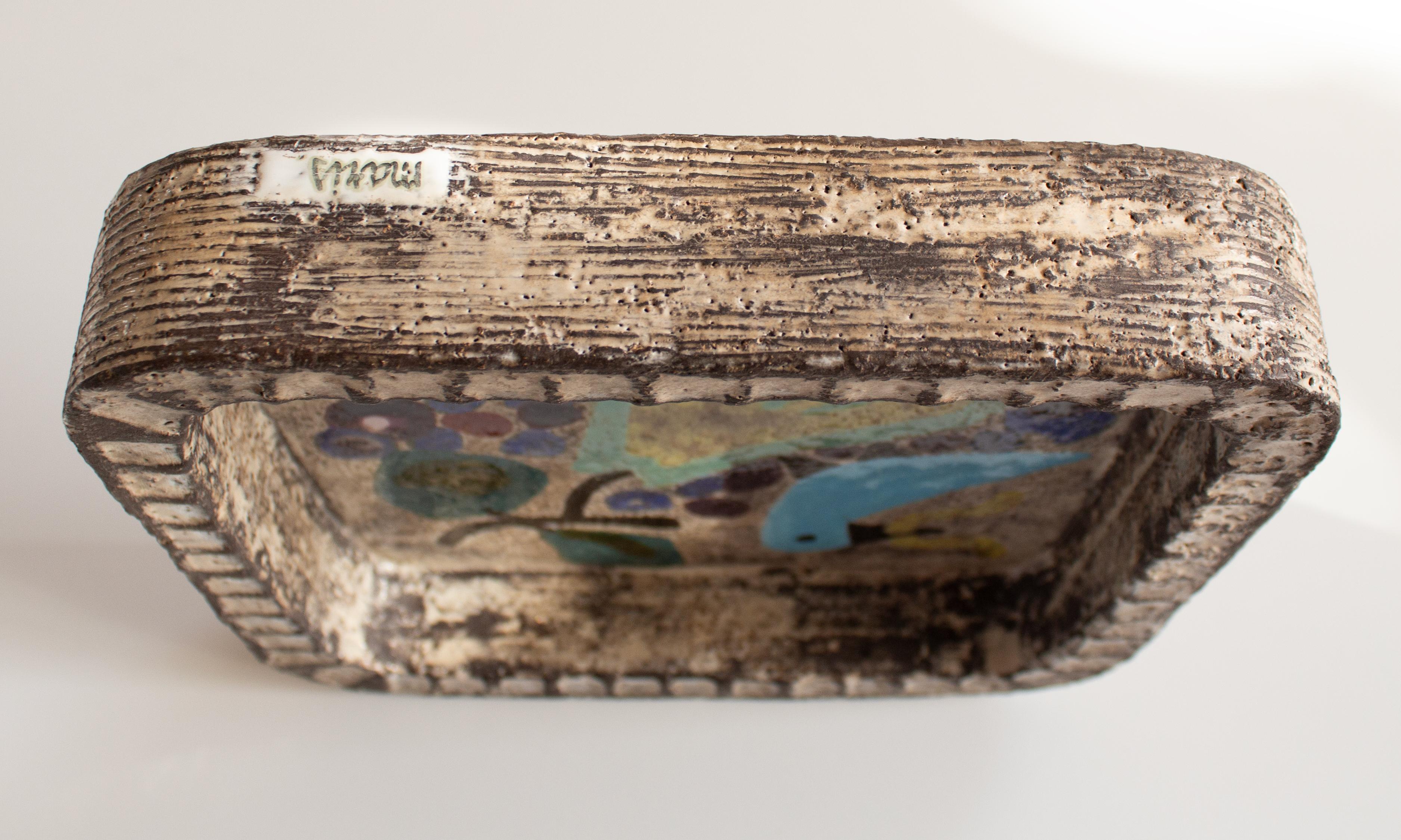 Cotto Ciotola in ceramica moderna scandinava firmata da Mari Simmulson per Uppsala Ekeby 1950 in vendita