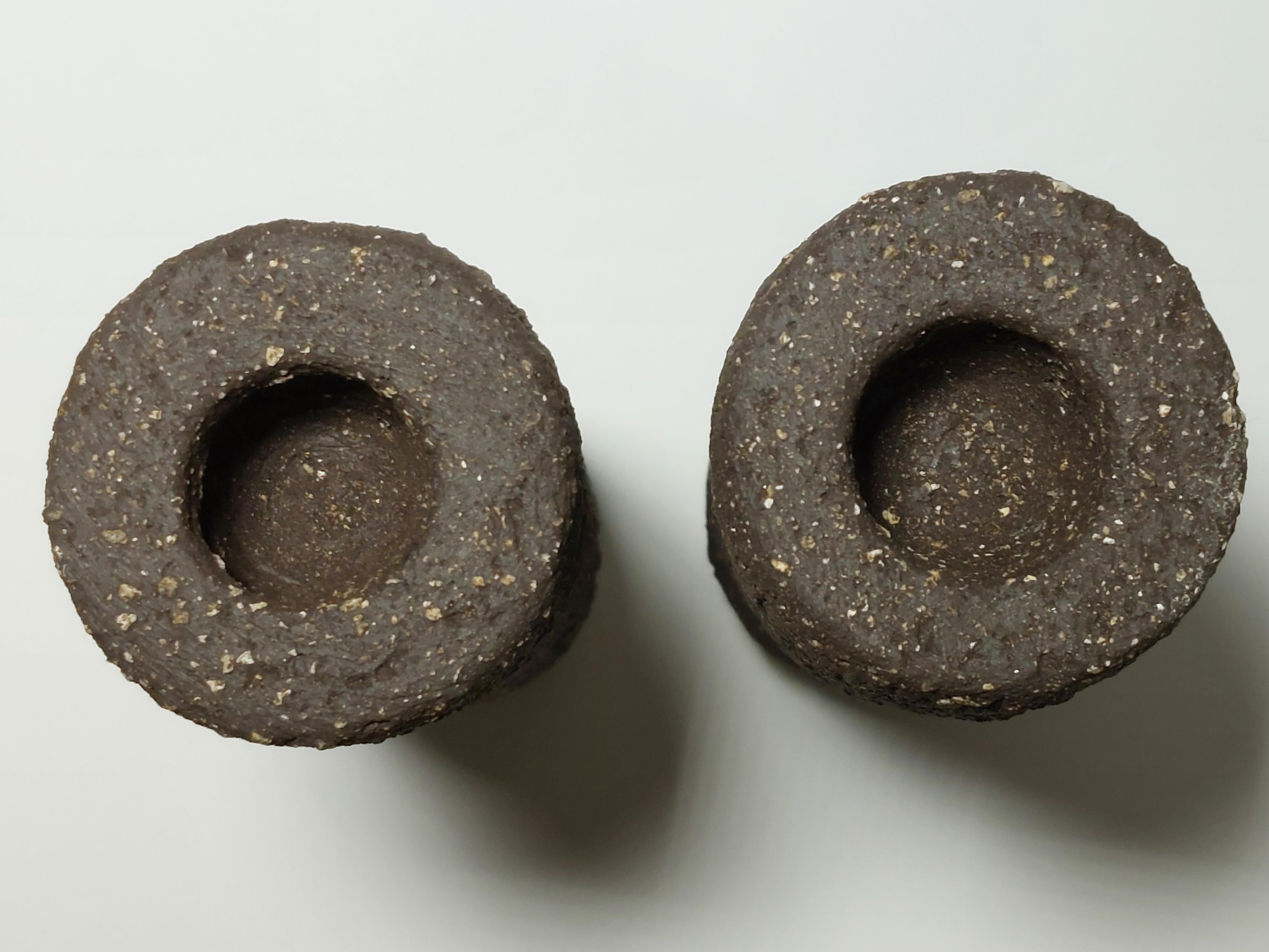 Contemporary Black Stoneware Ceramic Candlesks by Rachel Peters, En stock. en vente 1