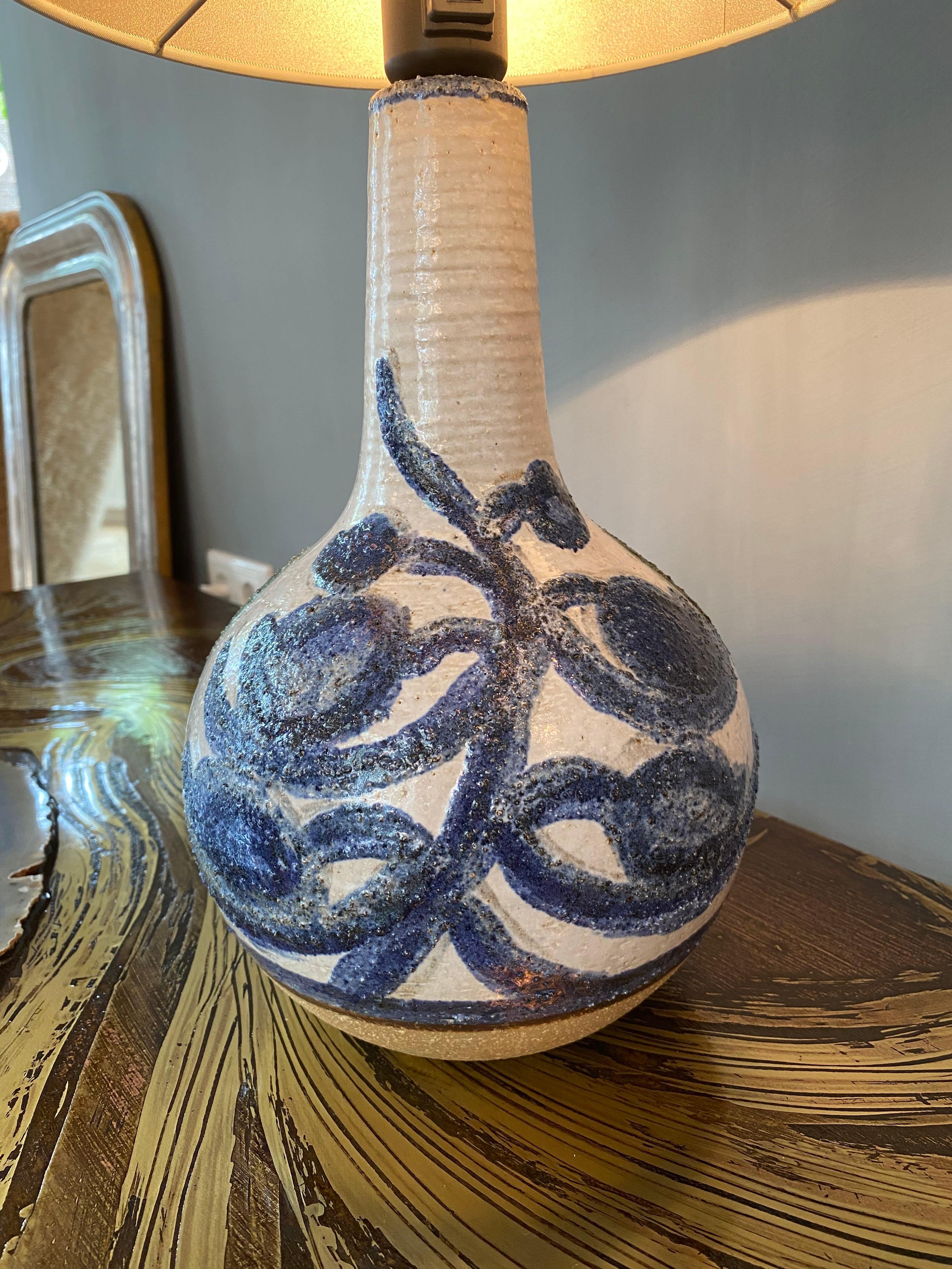Lampe de table moderne scandinave émaillée en céramique bleu vert par Soholm Bon état - En vente à SON EN BREUGEL, NL