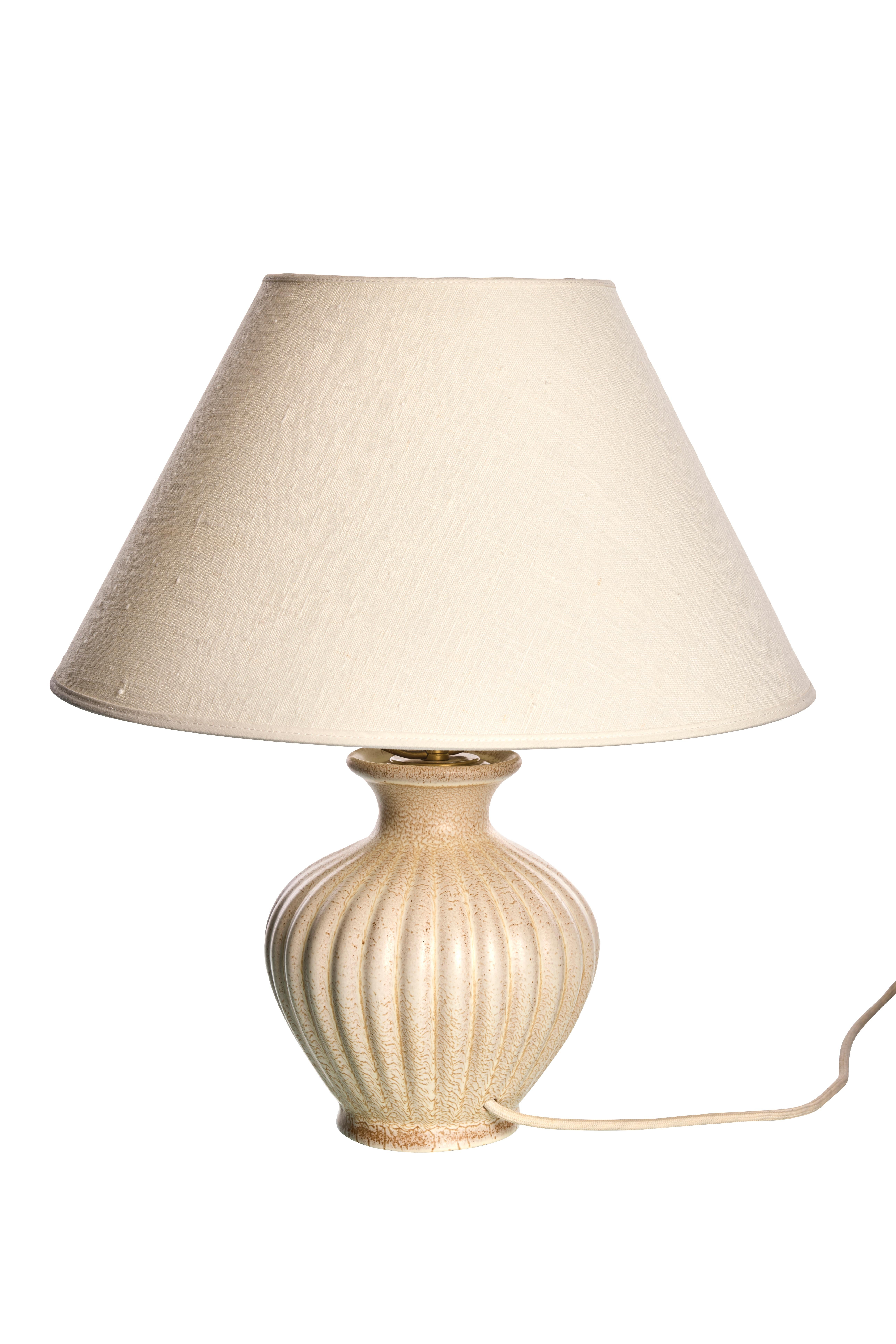 Scandinave moderne Lampe scandinave moderne par Ewald Dahlskog, Bo Fajans, Suède, années 1930 en vente