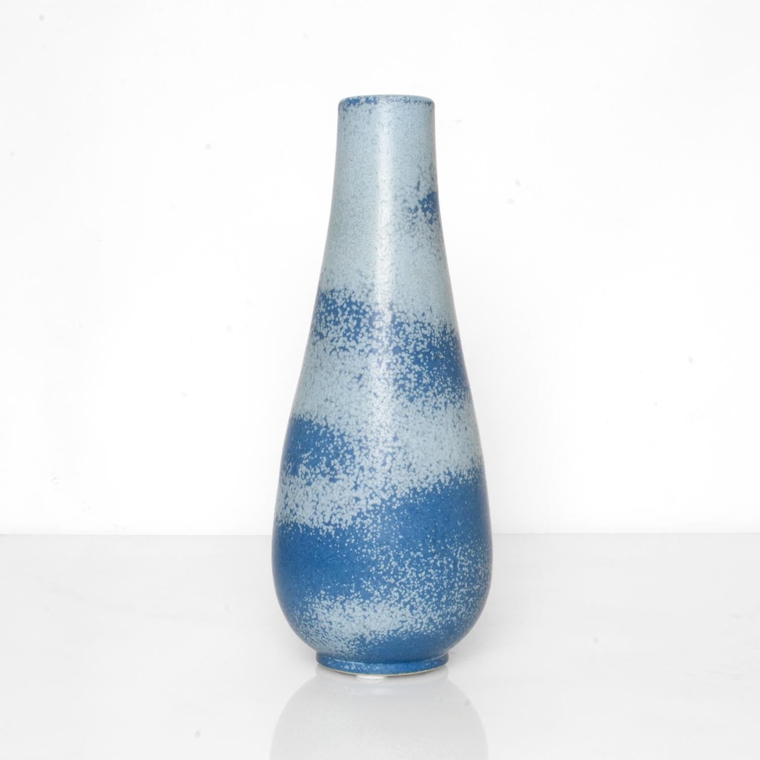 Scandinavian modern ceramic vase in light and dark blue glaze by Gunnar Nylund for Rorstrand, Sweden, circa 1949-1955.