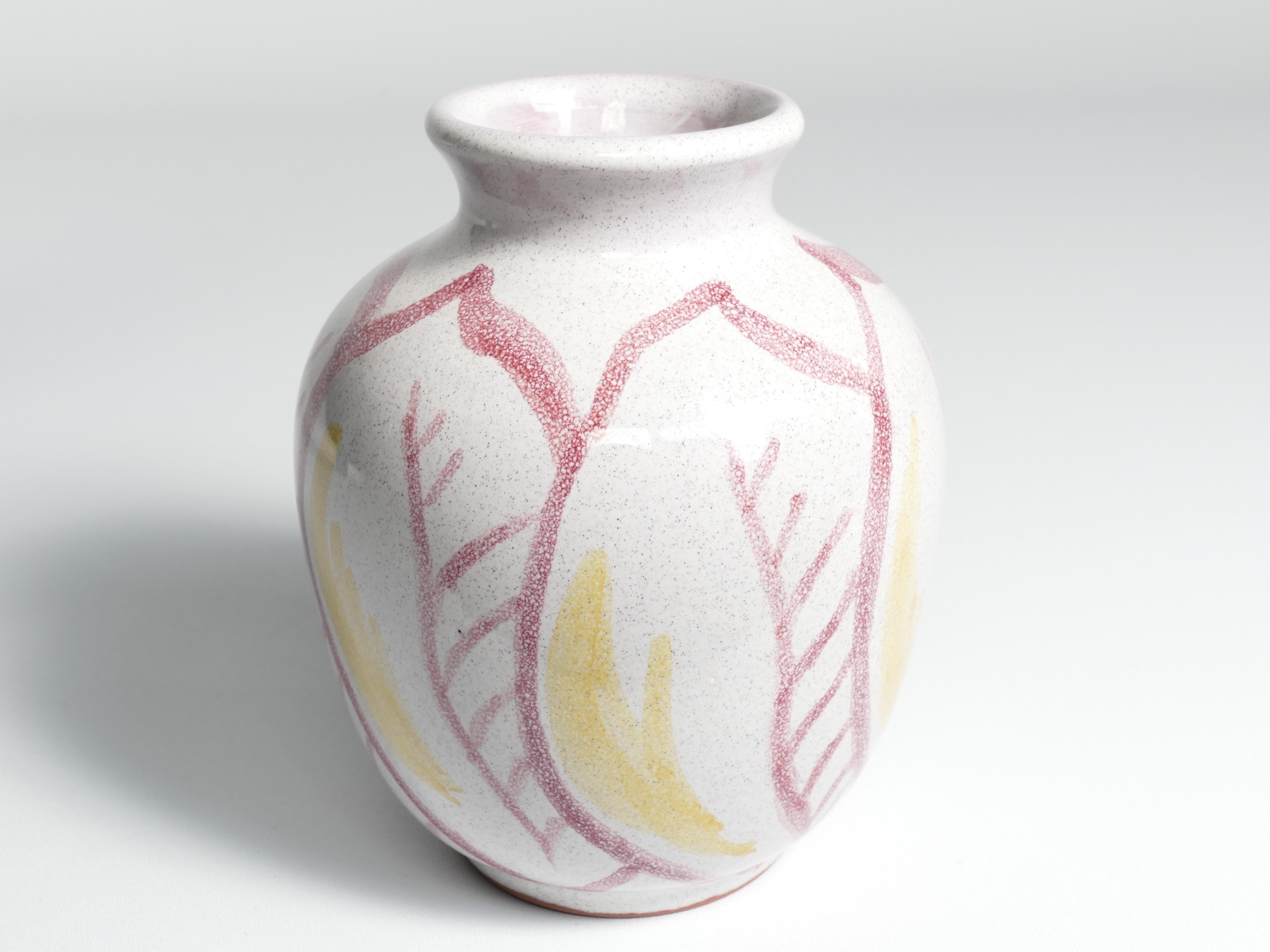 Vase scandinave moderne en céramique avec feuilles rouges et jaunes, Alingsås Keramik 1947 en vente 9
