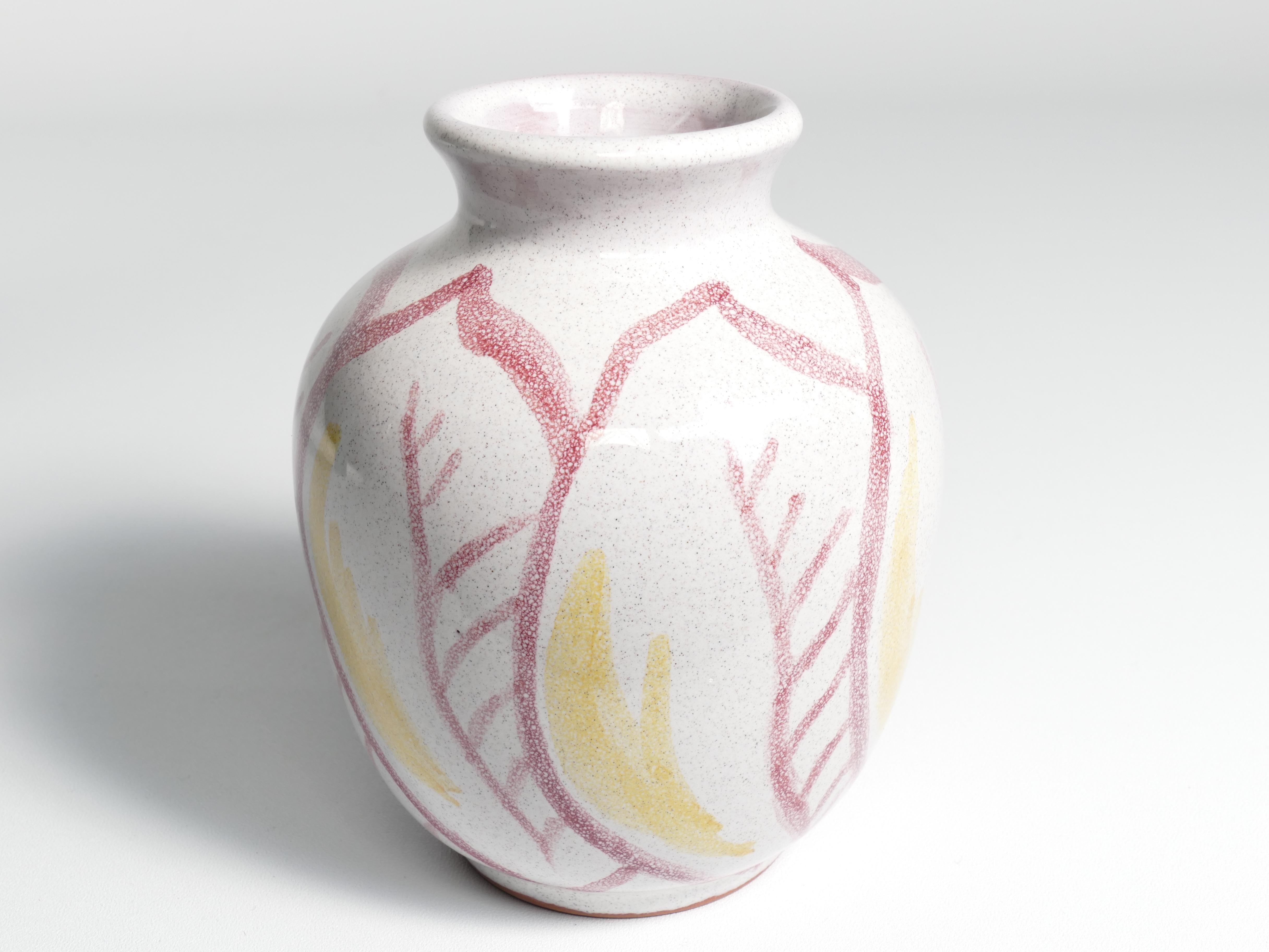 Vase scandinave moderne en céramique avec feuilles rouges et jaunes, Alingsås Keramik 1947 en vente 10