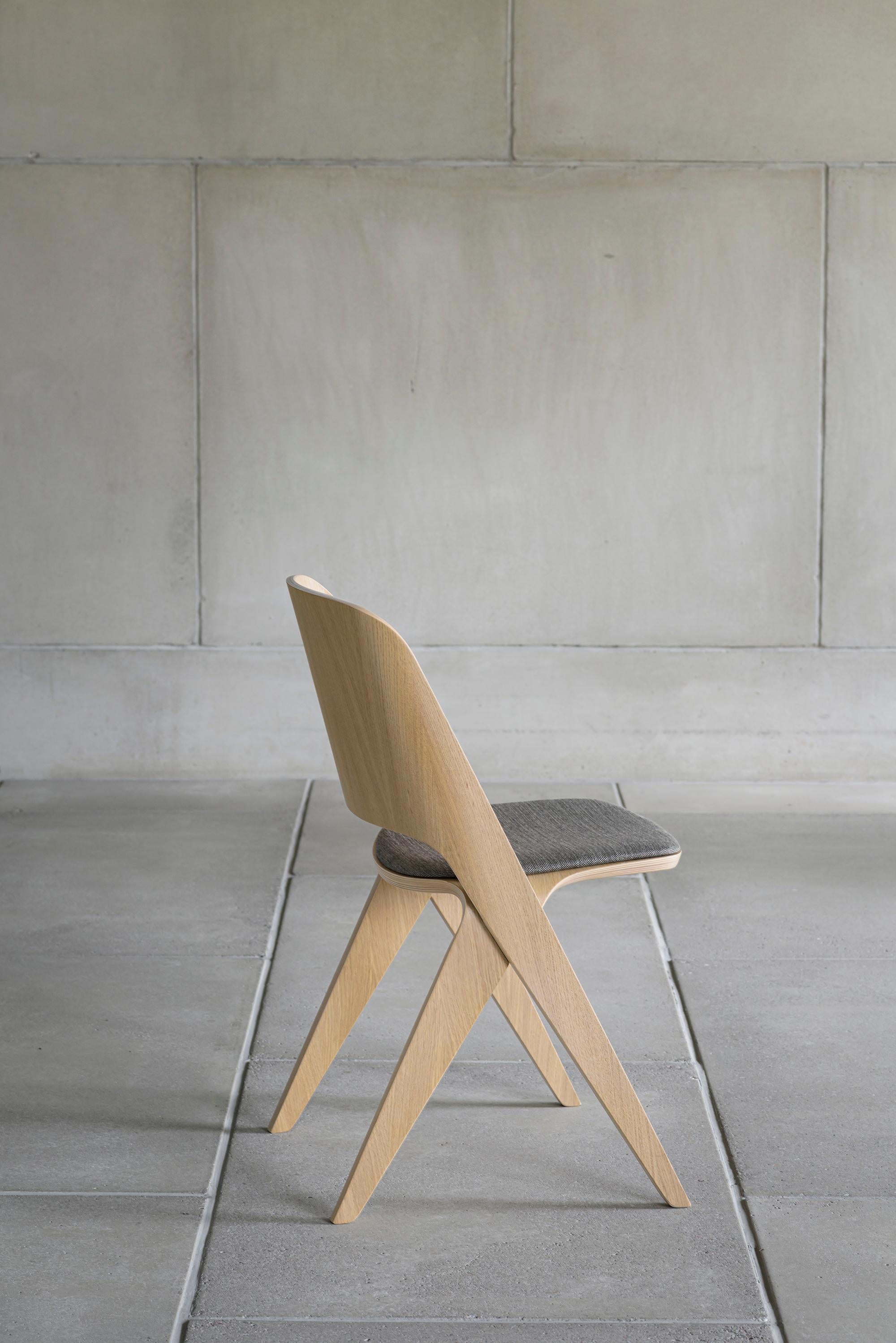 Scandinavian Modern Chair 'Lavitta' by Poiat, Oak For Sale 1