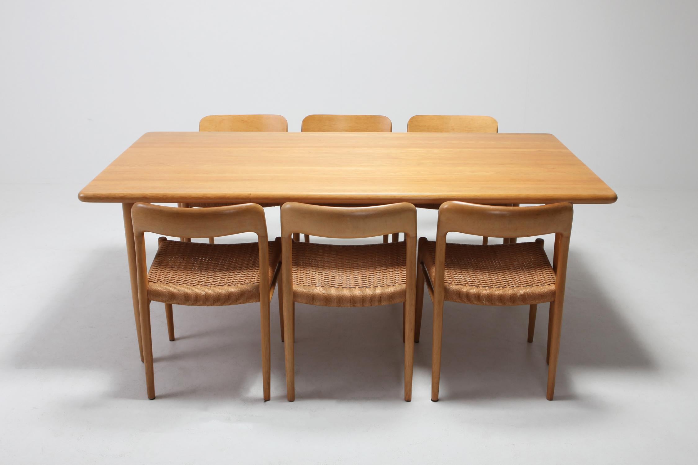 Scandinavian Modern Chairs in Oak by N.O. Möller for J.L. Moller 3