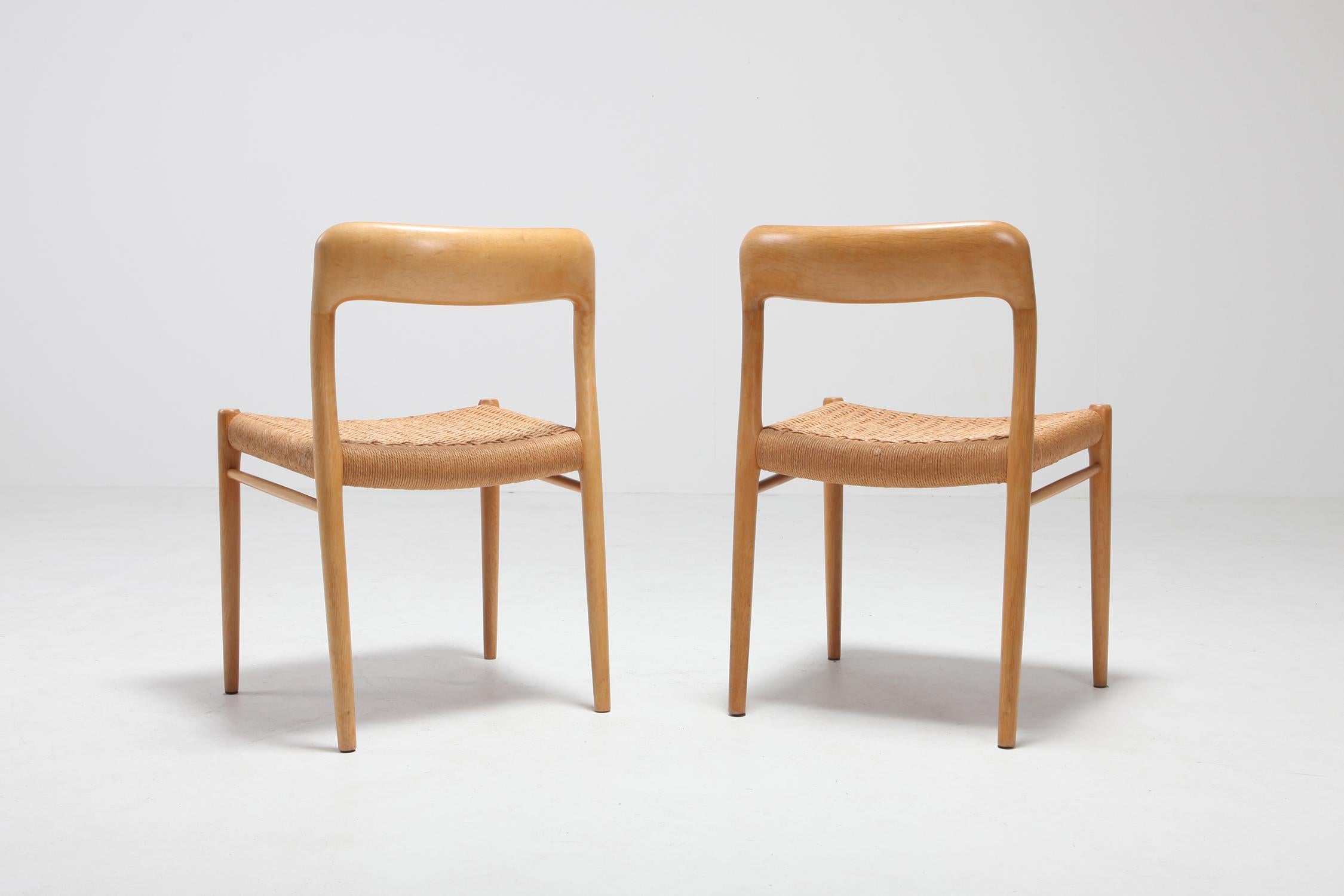 Scandinavian Modern Chairs in Oak by N.O. Möller for J.L. Moller In Excellent Condition In Antwerp, BE