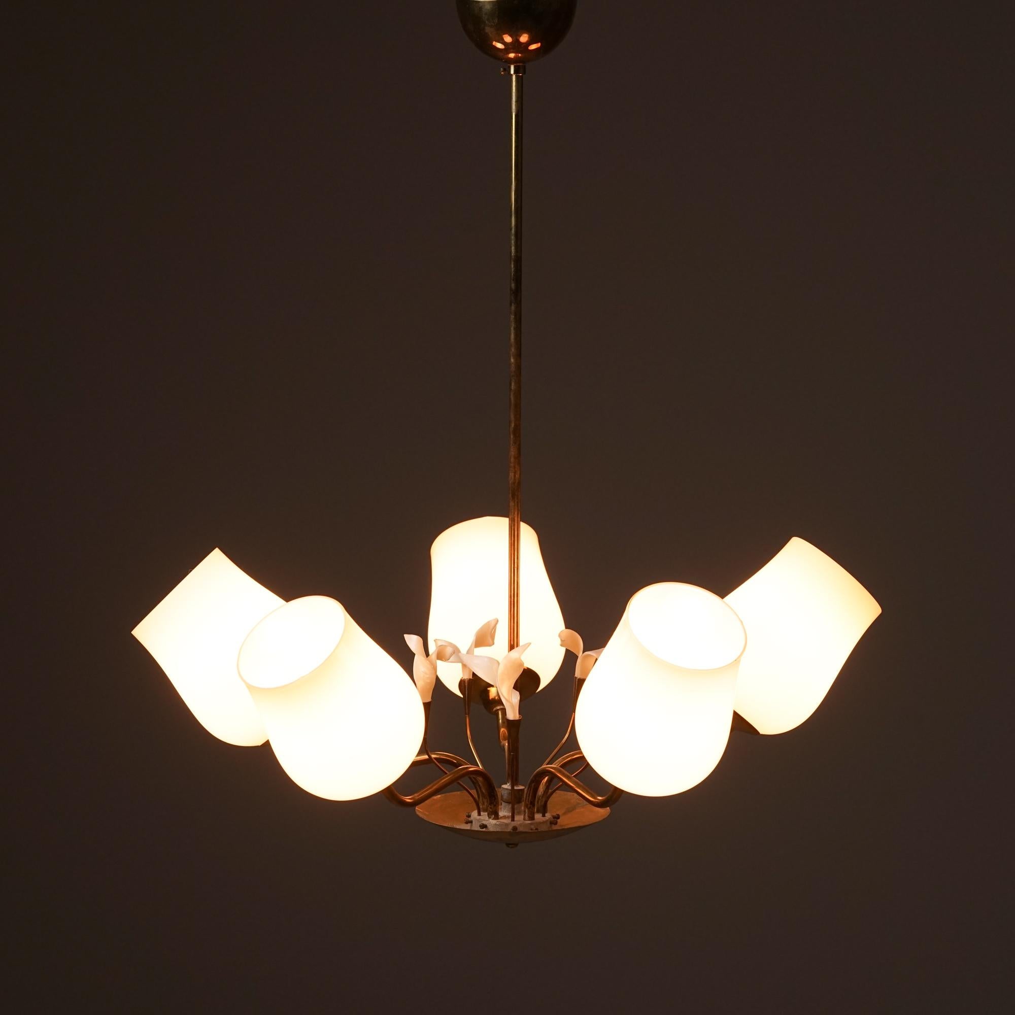 Scandinavian Modern Chandelier, KORUMO Oy, Finland, 1950s Mediados del siglo XIX en venta