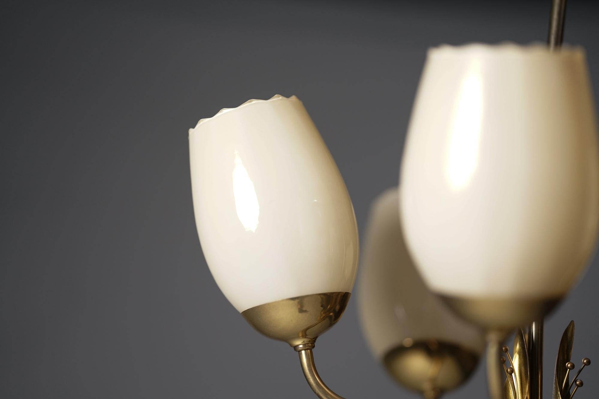 Metà XX secolo Lampadario The Modern Scandinavian, Mauri Almari, Idman Oy, anni '50 in vendita