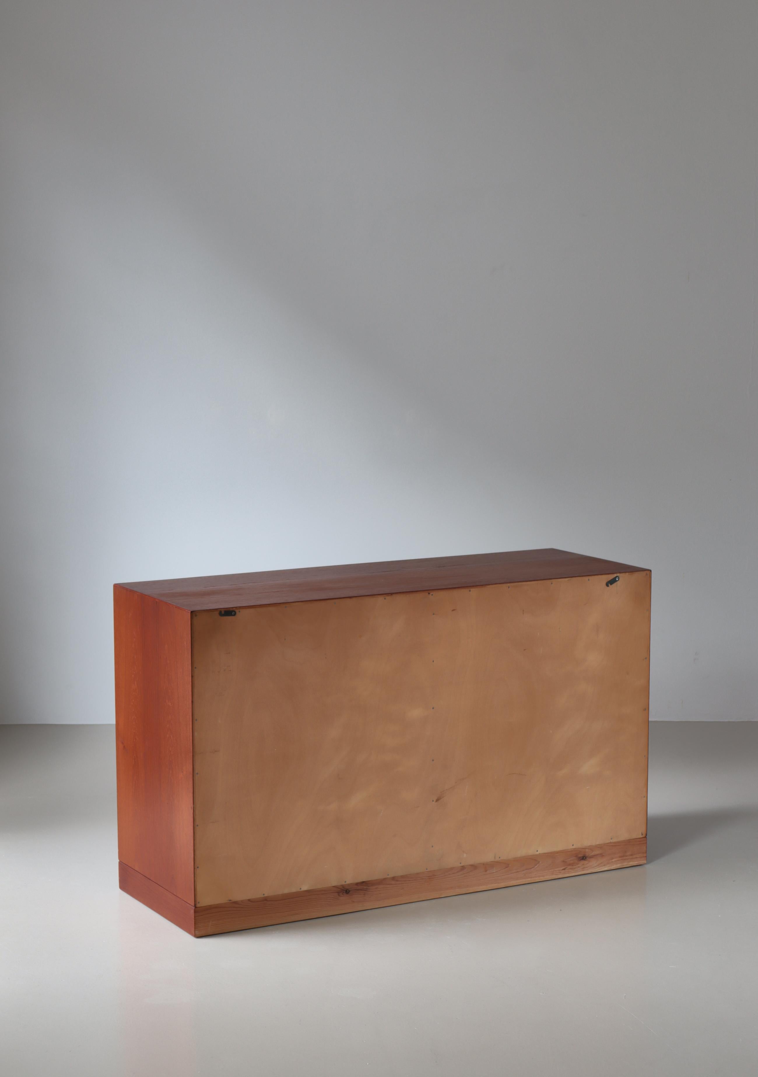 Scandinavian Modern Chest of Drawers 