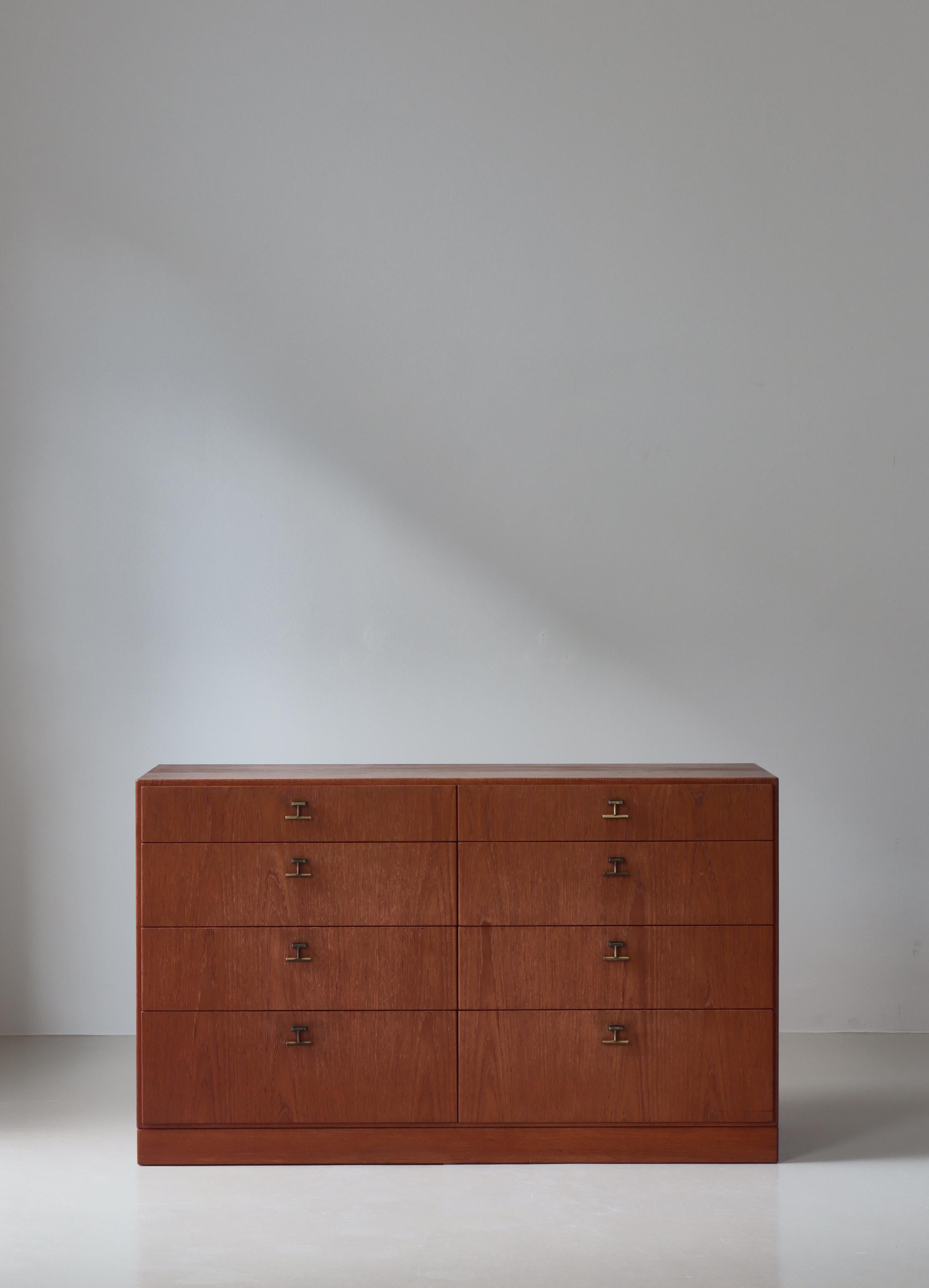 Teak Scandinavian Modern Chest of Drawers 