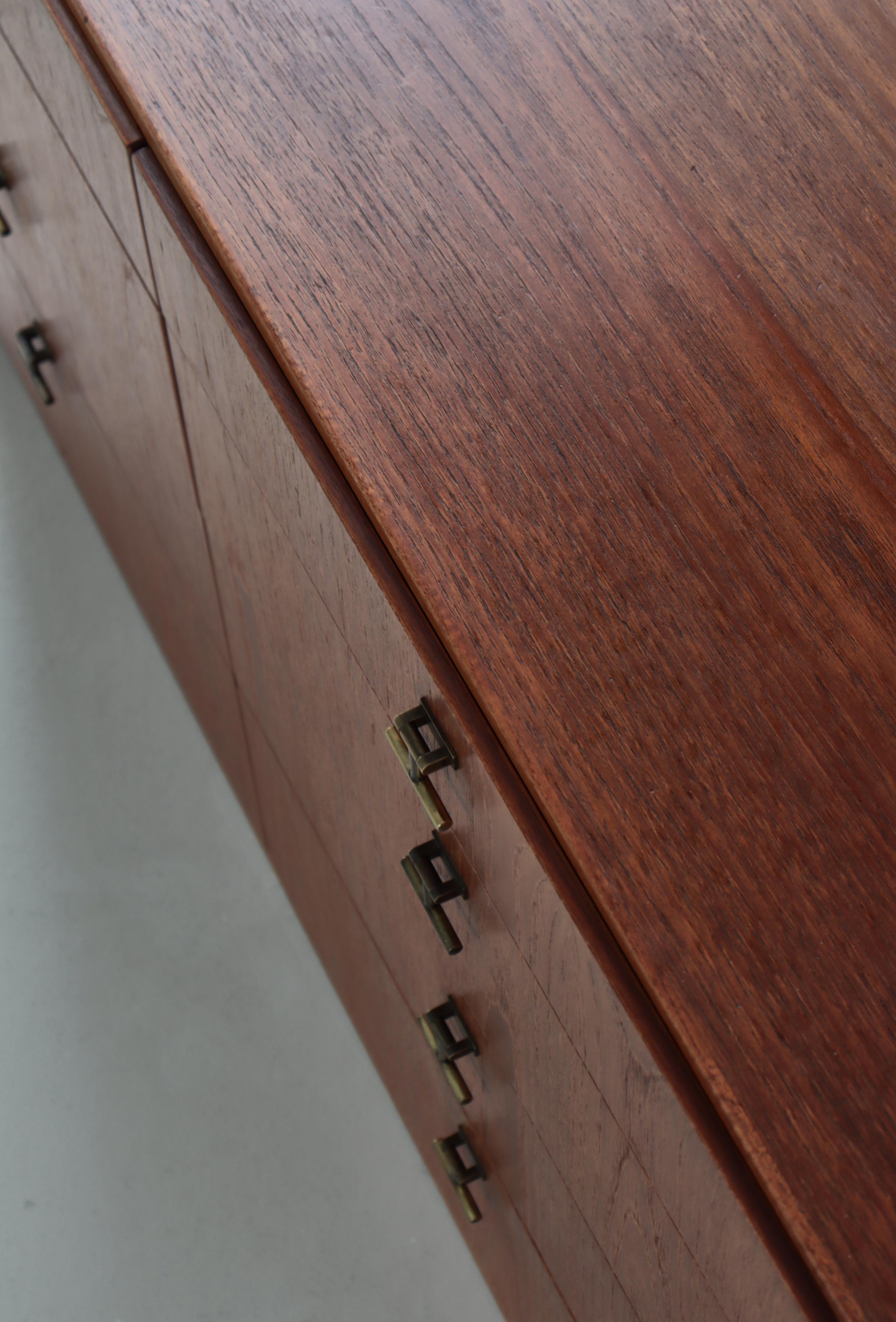 Scandinavian Modern Chest of Drawers 