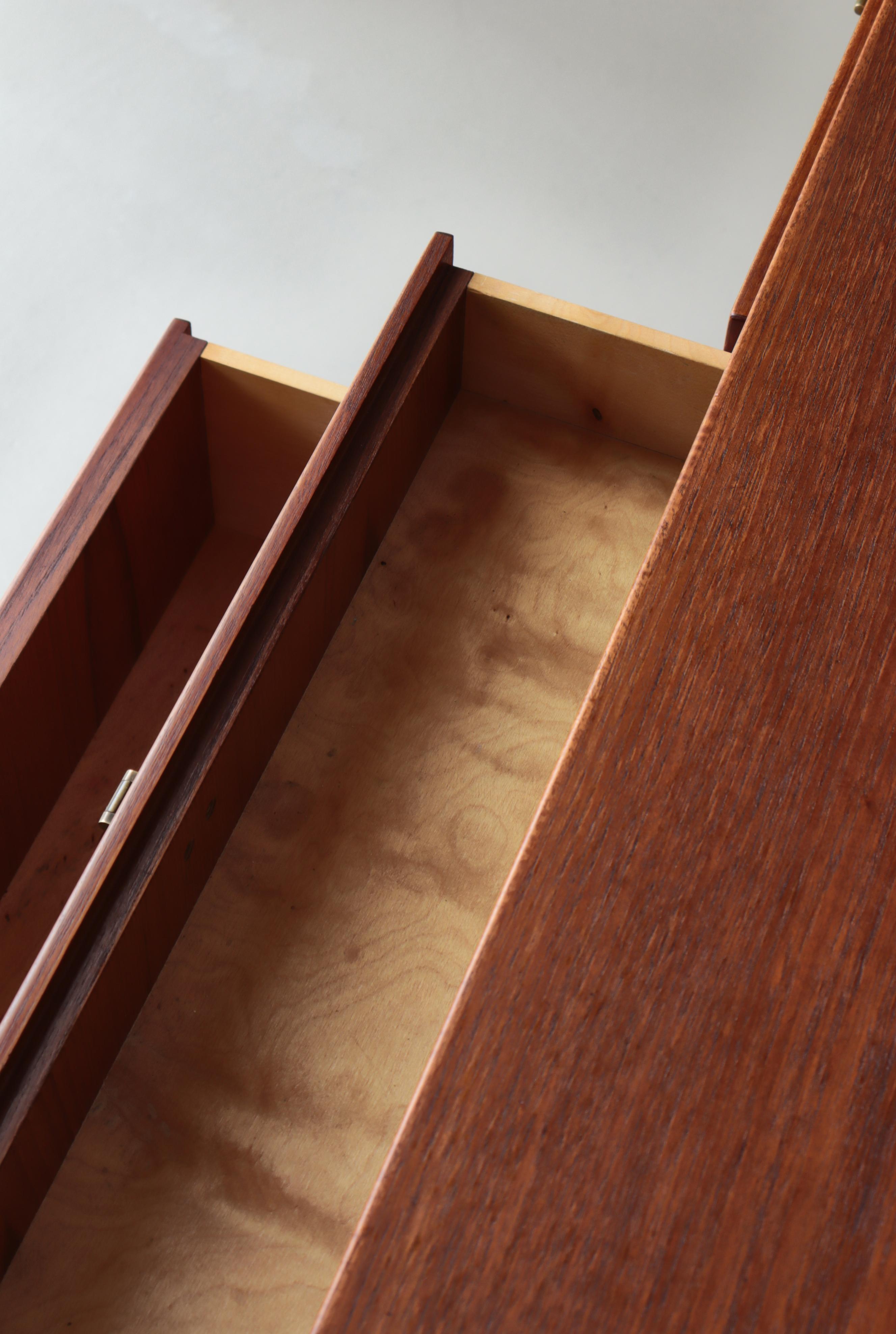 Scandinavian Modern Chest of Drawers 