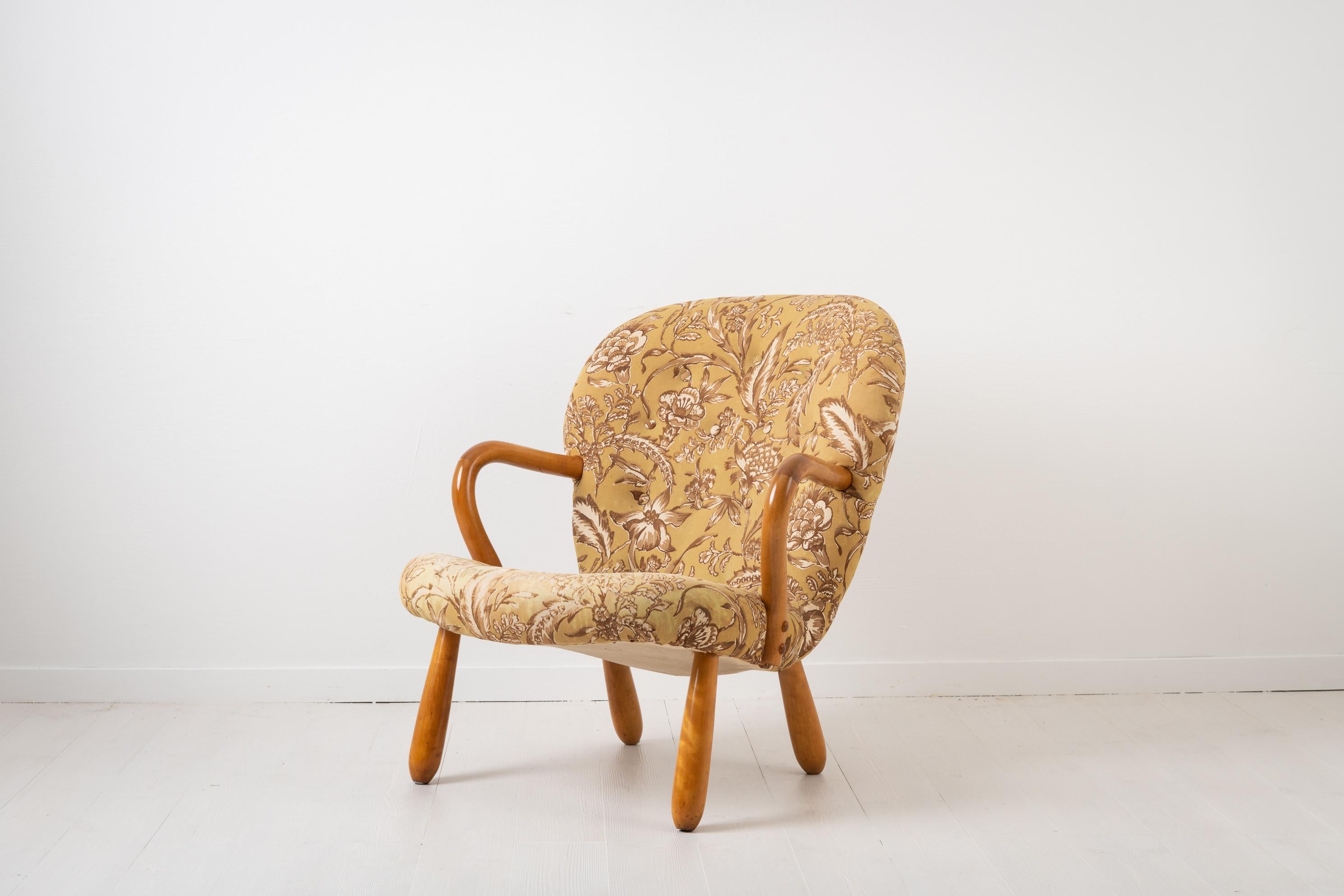 20th Century Scandinavian Modern Clam Chair Attributed to Philip Arctander