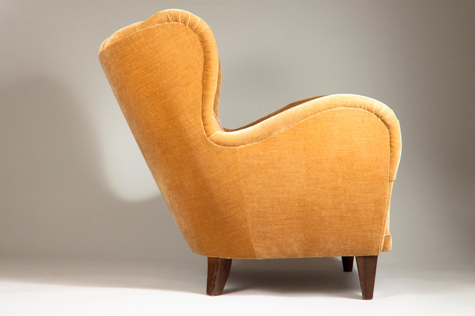 Scandinavian Modern Club Chair in Mustard Yellow Velvet For Sale 13