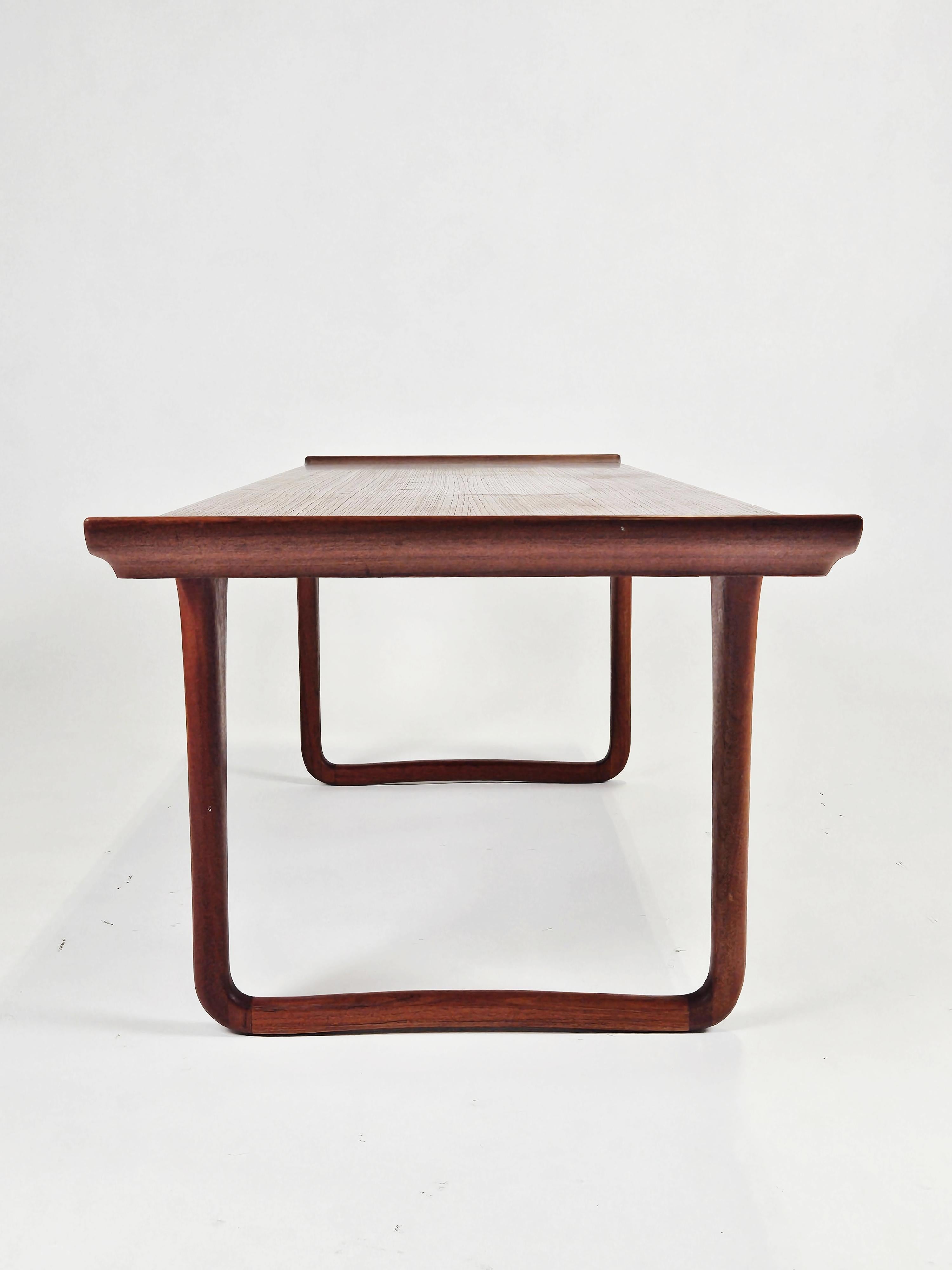 Swedish Scandinavian modern coffee table by Svante Skogh, Säffle Möbelfabrik, 1950s For Sale