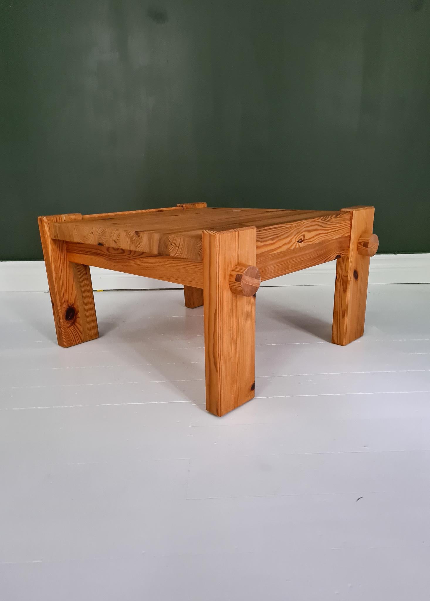 Wonderful coffee table in solid pine designed by Yngve Ekström for Swedese, circa 1970.
This table makes a great example of a Classic robust pine furniture made in Sweden. It’s made in solid and thick pine with many nice details. 

Condition: