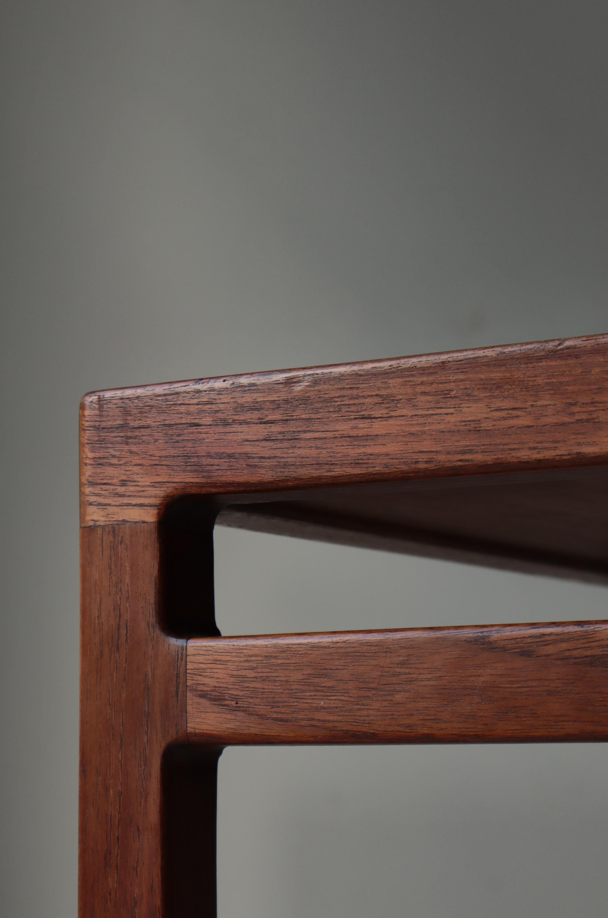 Scandinavian Modern Coffee Table in Teak & Ceramic Tiles by Søren Horn, 1950s en venta 3