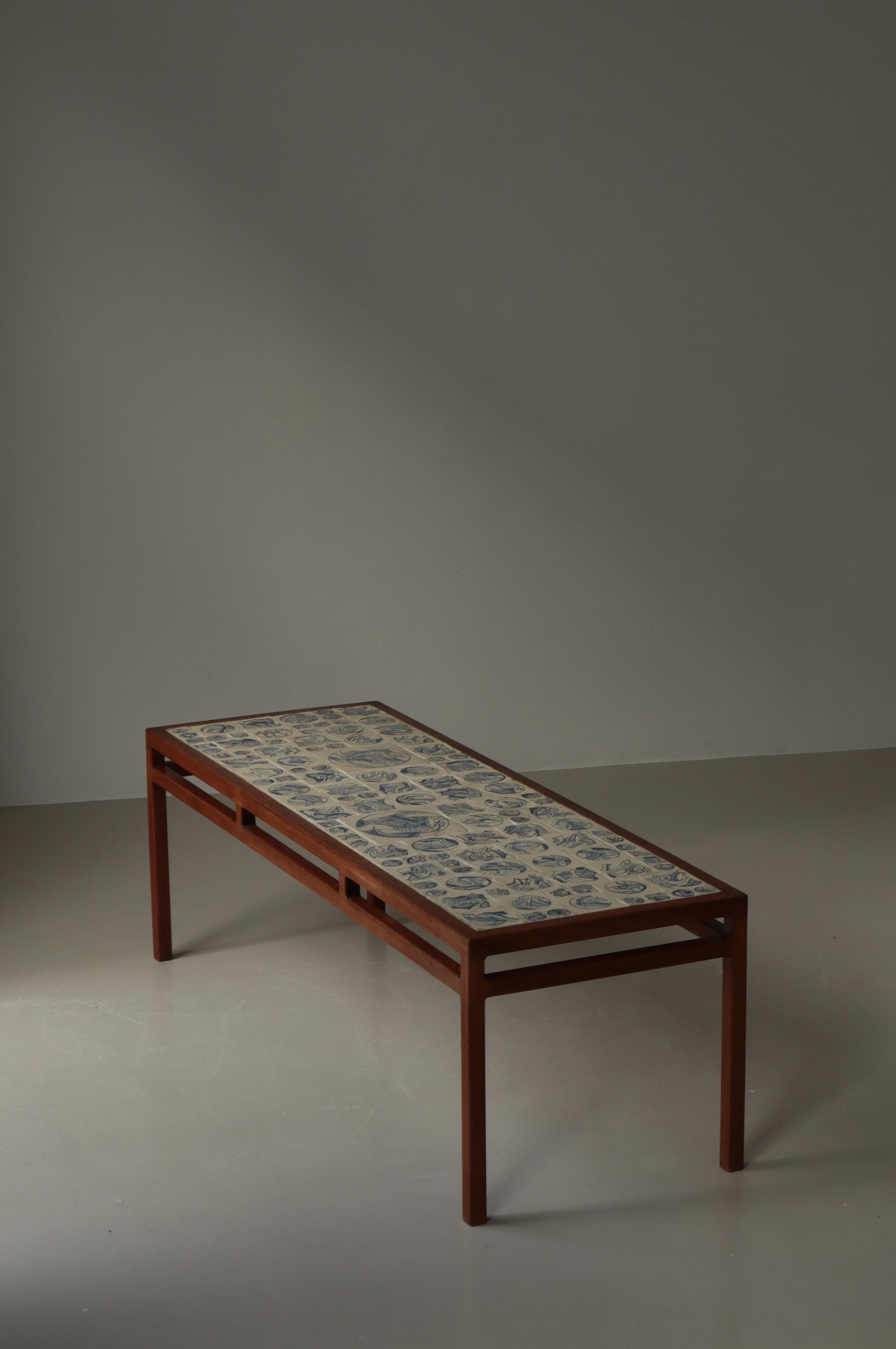 Scandinavian Modern Coffee Table in Teak & Ceramic Tiles by Søren Horn, 1950s Cerámico en venta