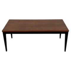 Table basse moderne scandinave avec plateau noir, Finlande, années 1960