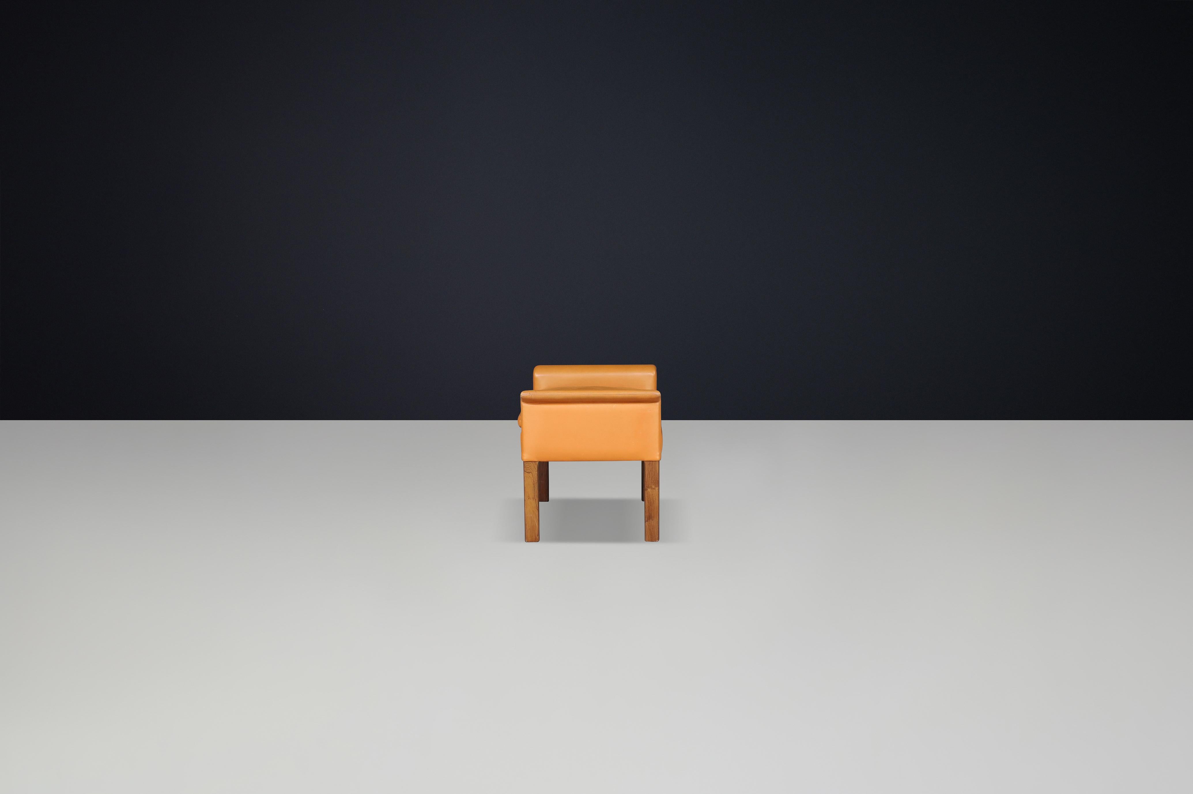 Cuir Ottoman scandinave moderne en cuir cognac par Hans Olsen pour CS Møbler, Danemark en vente