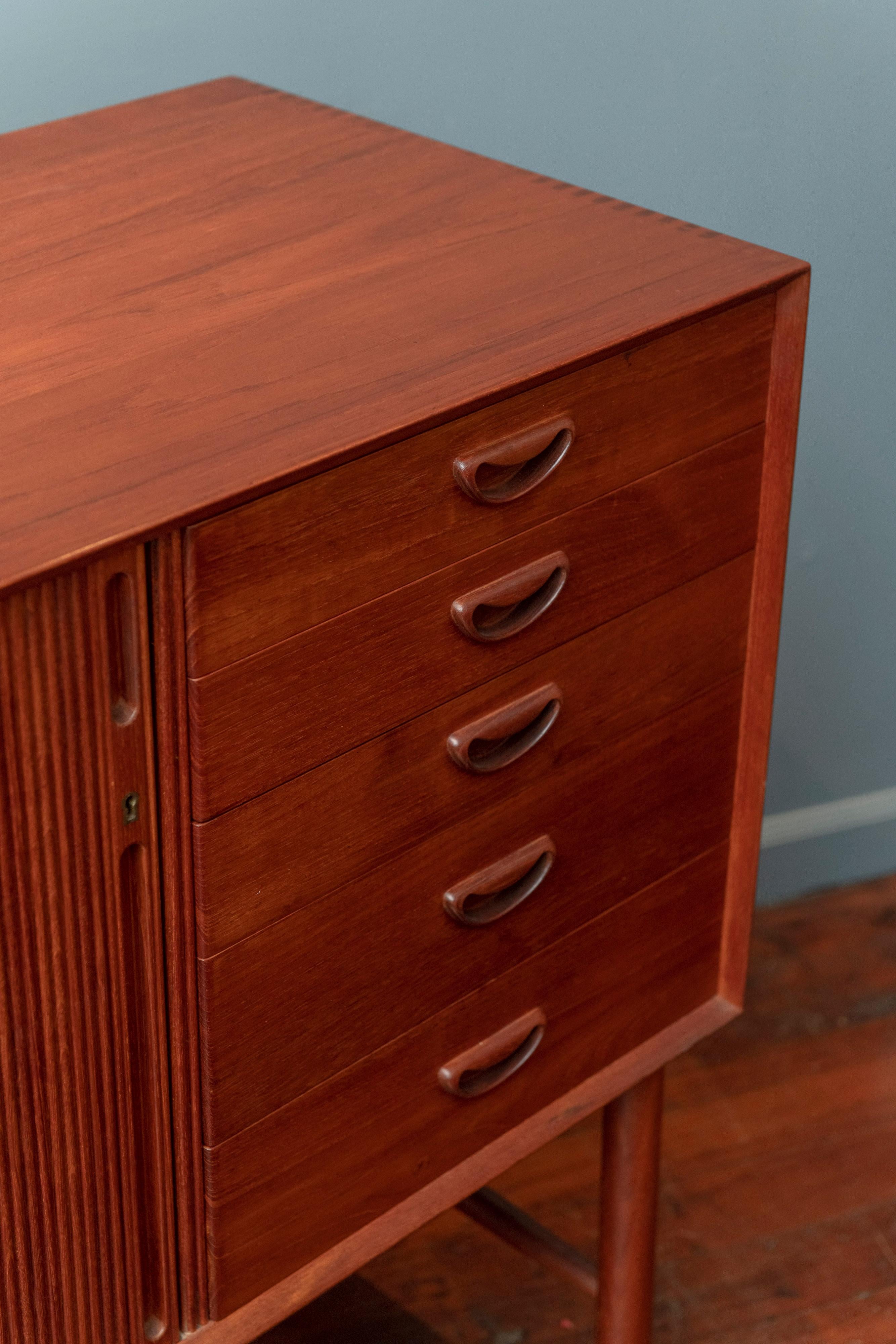 Scandinavian Modern Credenza by Peter Hvidt & Orla Moregaard 1