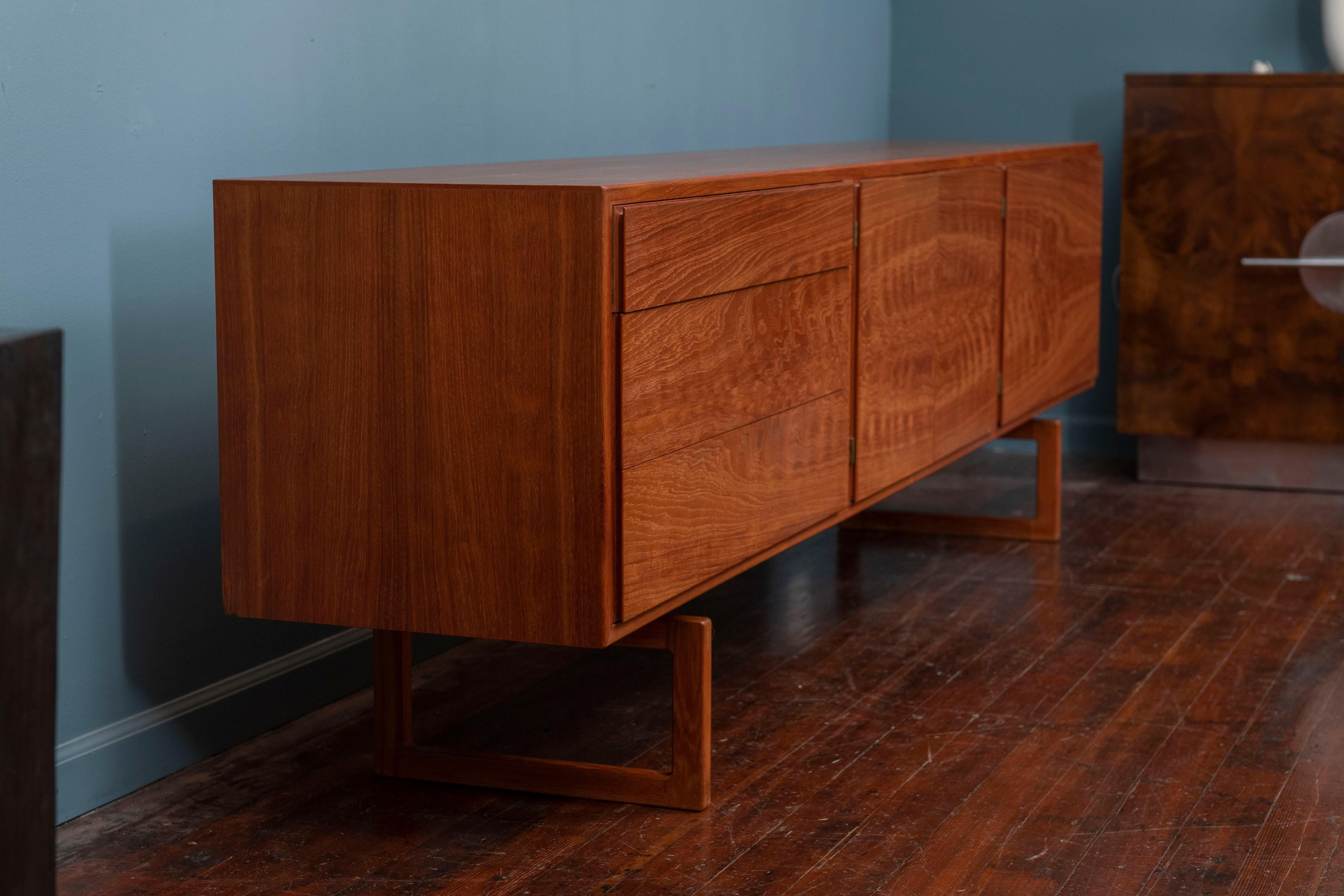 Teak Scandinavian Modern Credenza MK511 by Arne Hovmand Olsen for Mogens Kold