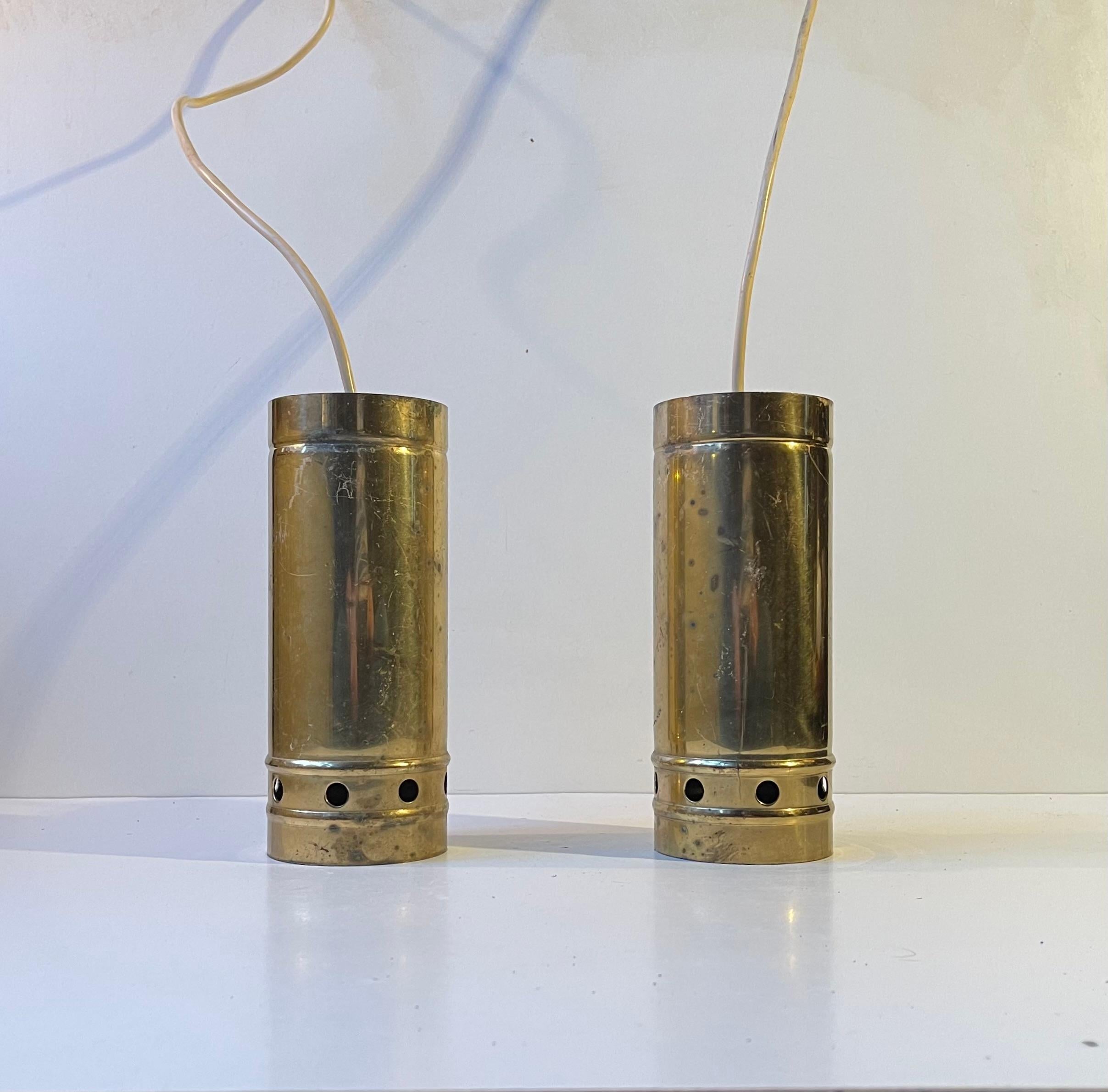 Scandinavo moderno Lampade a sospensione cilindriche in ottone The Modern Scandinavian, anni '70 in vendita