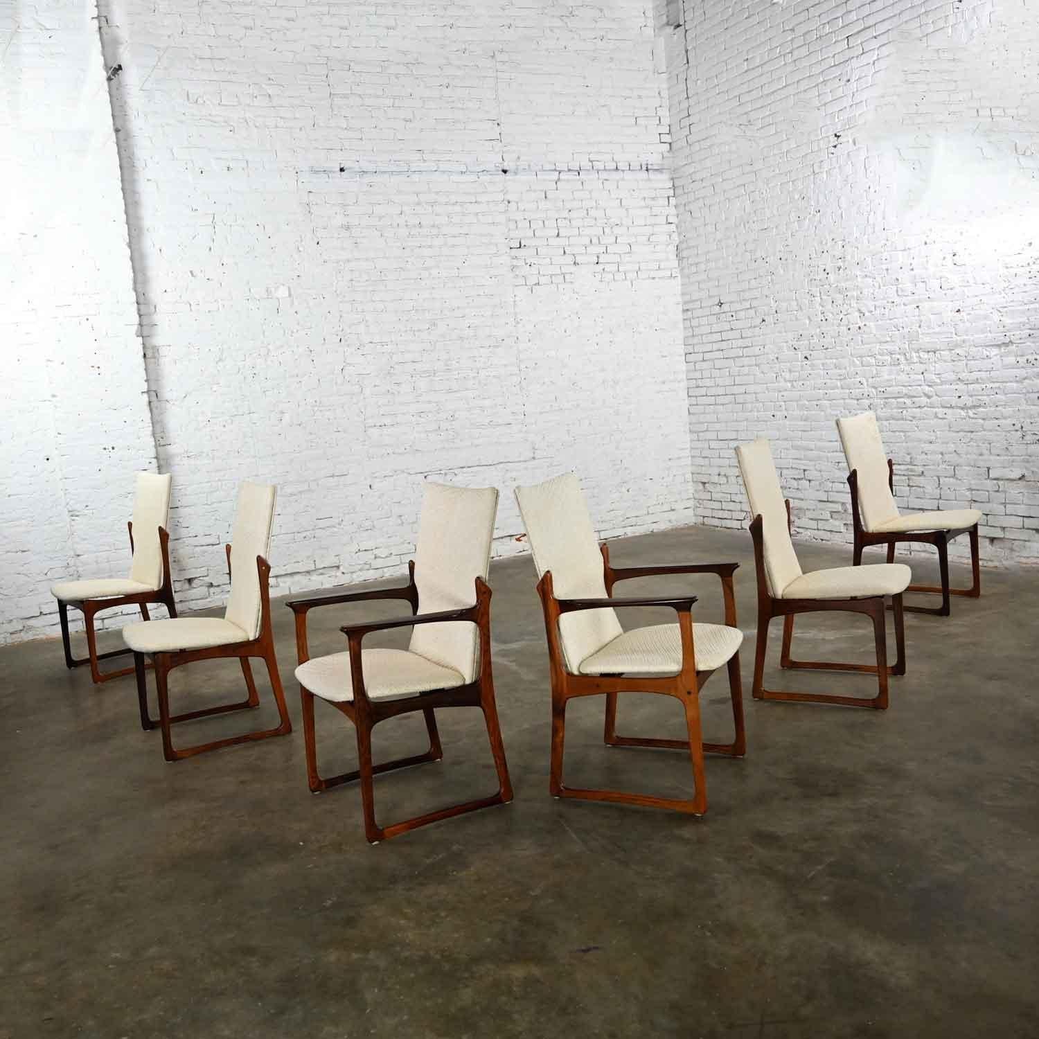 Chaises de salle à manger danoises modernes et scandinaves en bois de rose par Art Furn, lot de 6 en vente 1