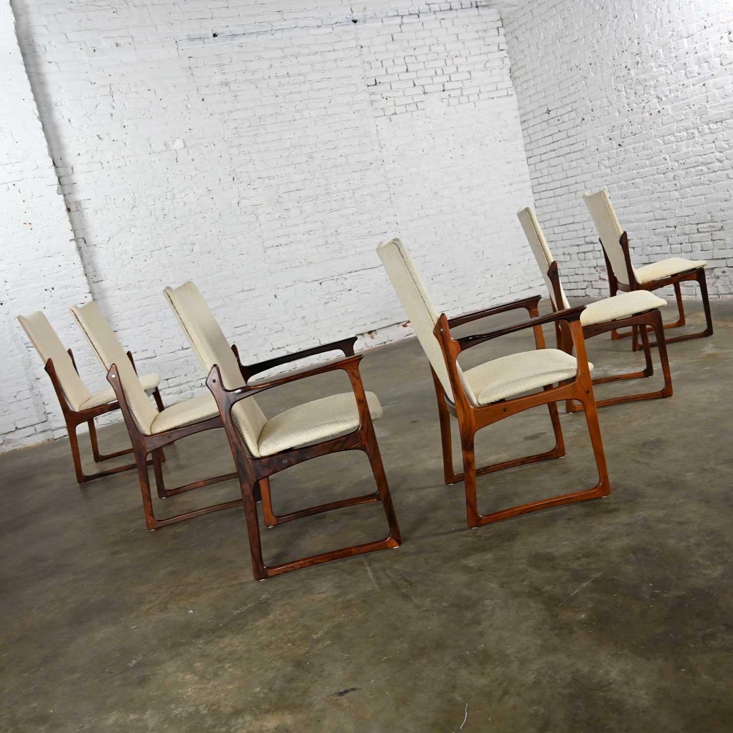 Chaises de salle à manger danoises modernes et scandinaves en bois de rose par Art Furn, lot de 6 en vente 2