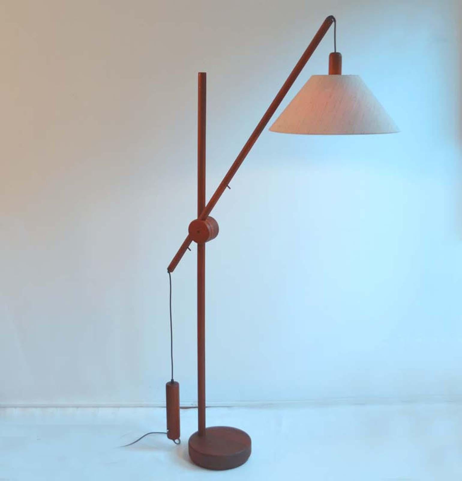Scandinavian Modern Danish Teak Counter Balance Floor Lamp 4